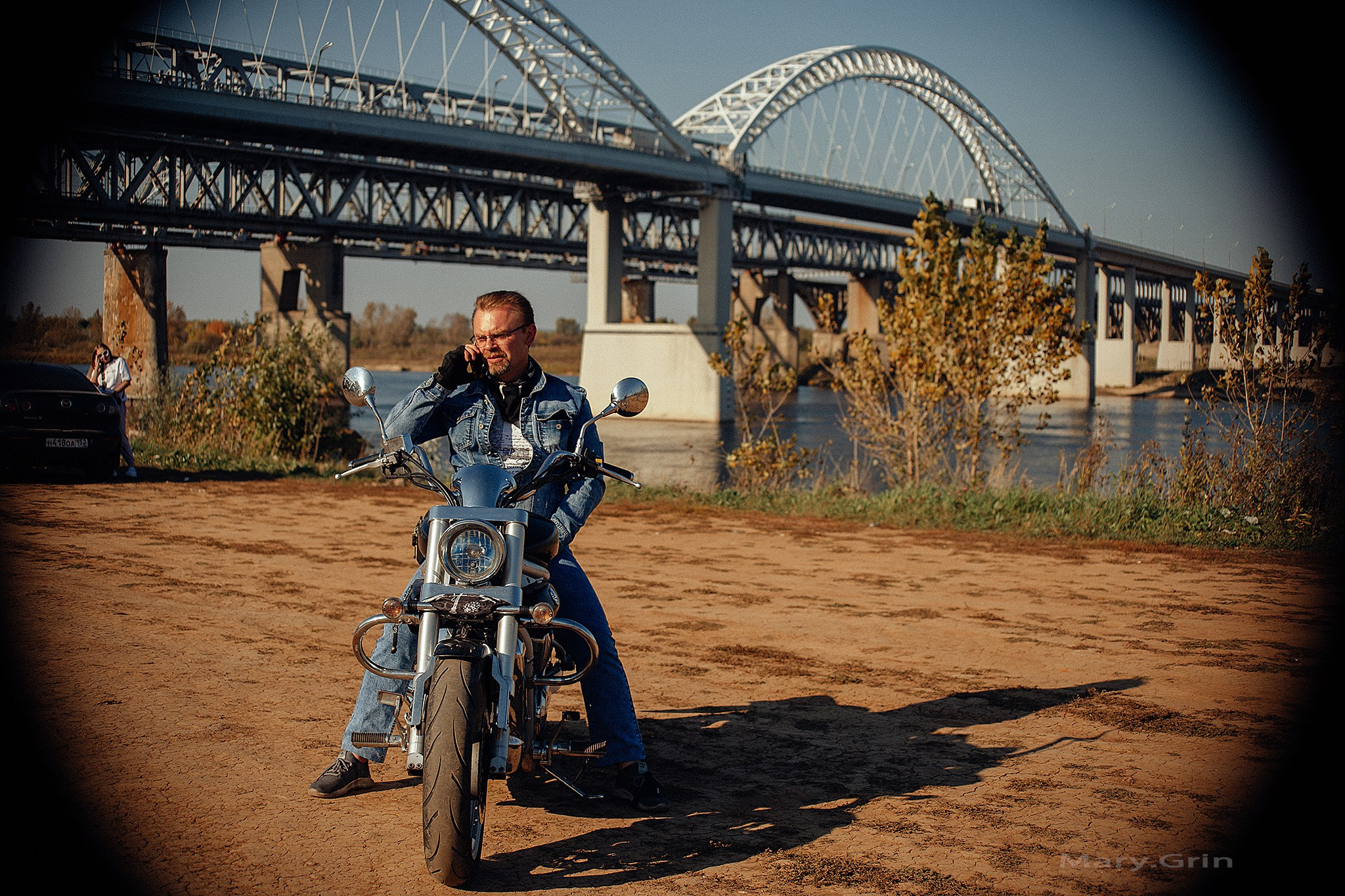 Дмитрий с мотоциклом. Детский и семейный фотограф, фотограф мероприятий Нижний Новгород