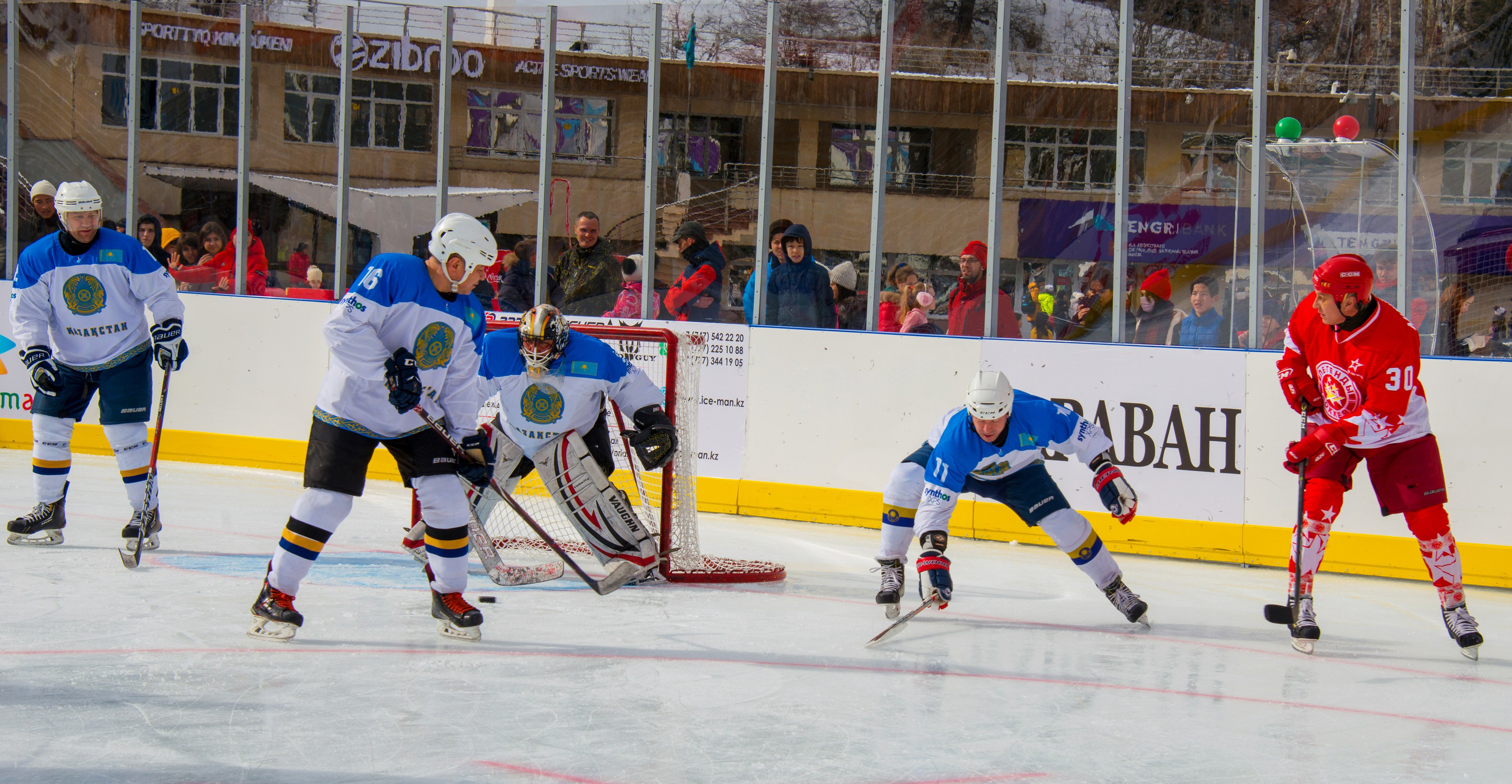 Хоккей. Фотосъёмка. Фотограф Сергей Авдеев-семейный и детский фотограф в Алматы