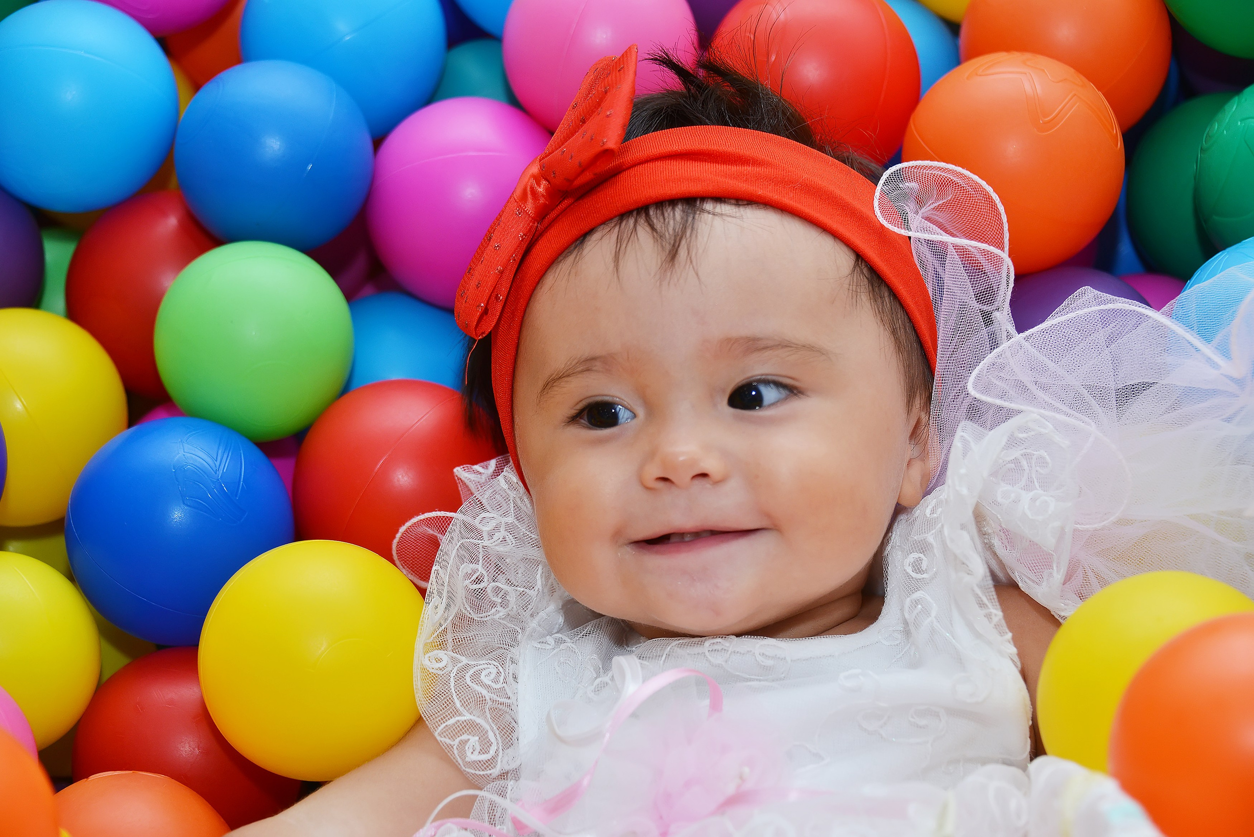 Дети-5 (Адель-1годик). Фотосъёмка. Фотограф Сергей Авдеев-семейный и детский фотограф в Алматы