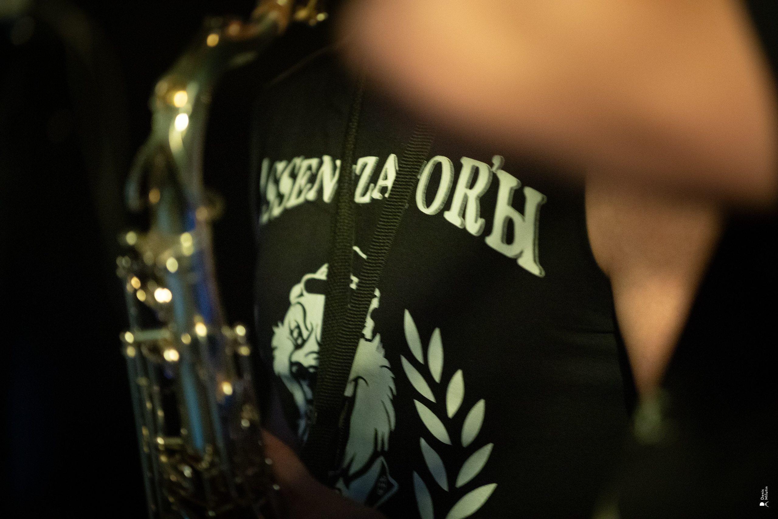 Рядом Ассенизаторы. Портретный фотограф Денис Милютин