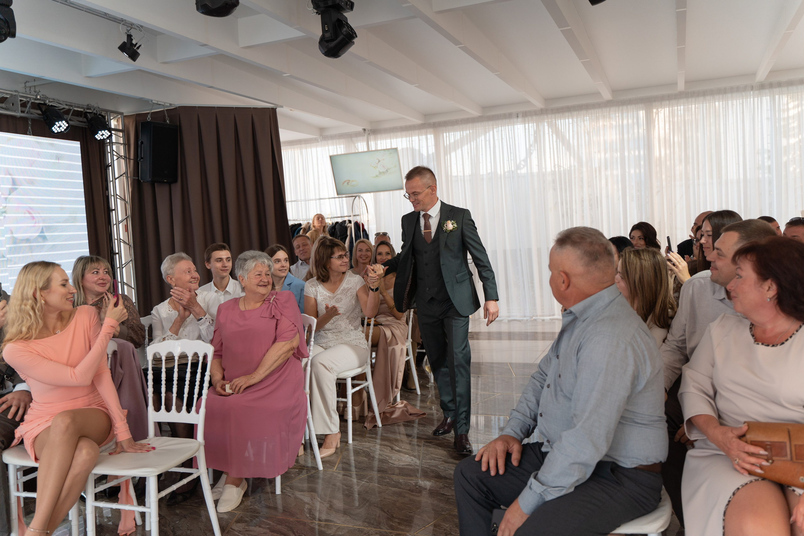 12 часов любви в кадрах. Свадебный и семейный фотограф в Севастополе и в Крыму