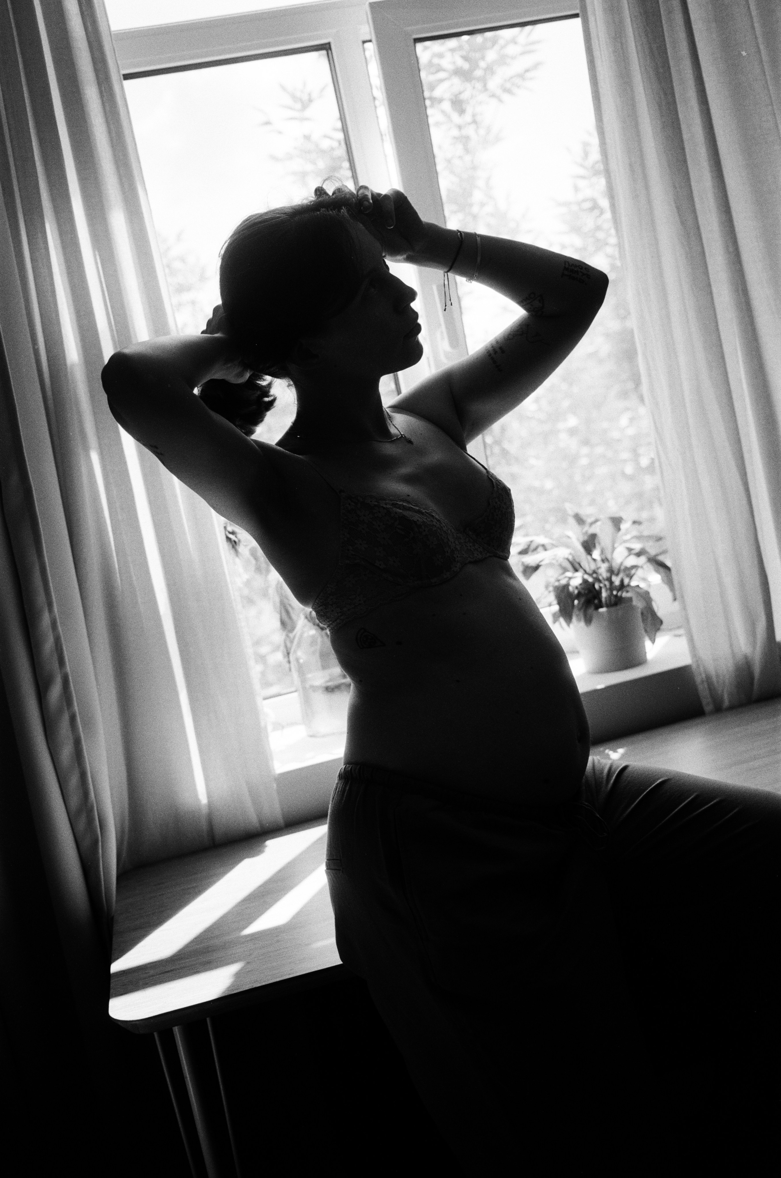 At Alina's home. Film & digital photographer. Ufa. Kamilla Ishmaeva