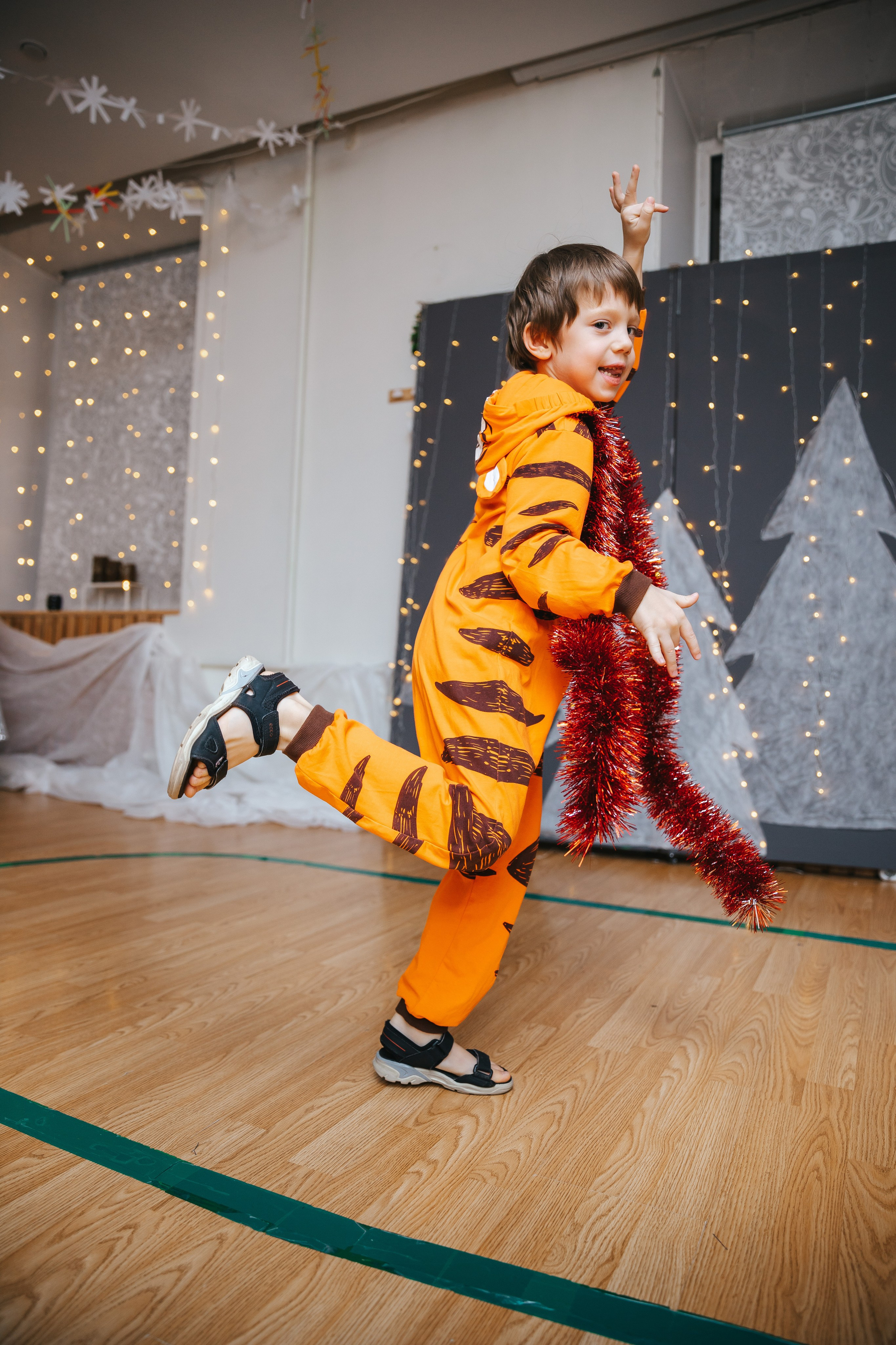 Новогодний утренник в Монтессори-садике. Семейный lifestyle фотограф в Санкт-Петербурге Людмила Пахомова