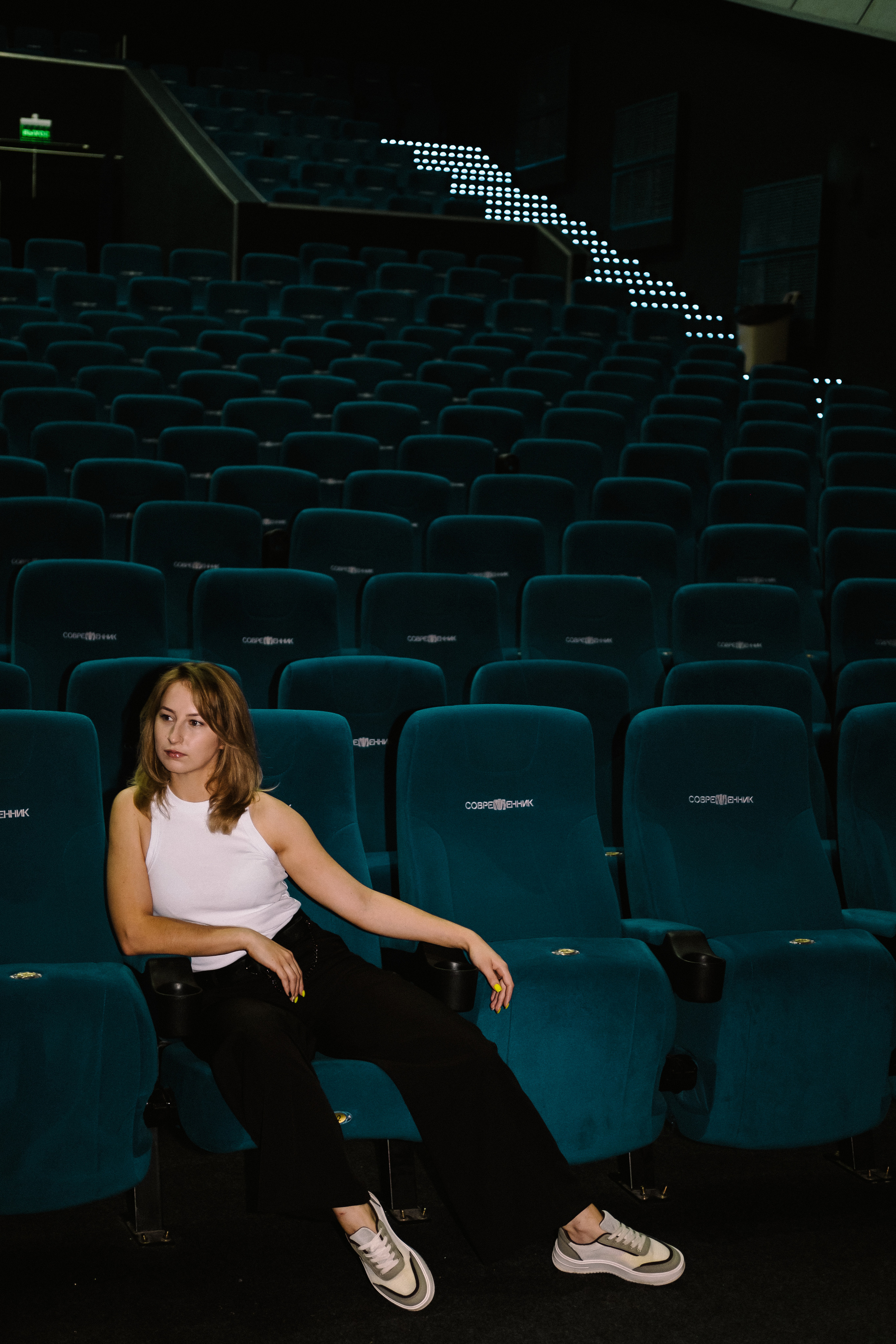 Кинотеатр. Фотограф Москва, Смоленск