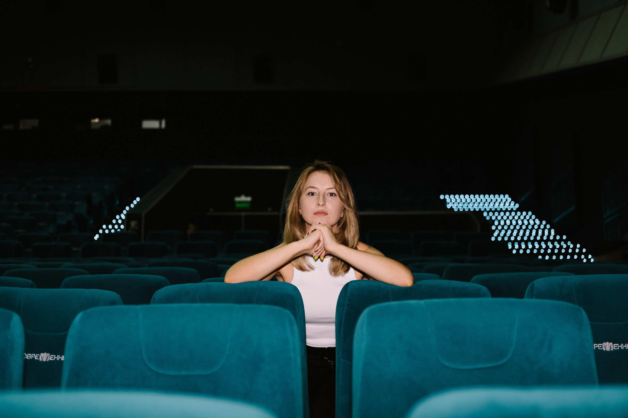 Кинотеатр. Фотограф Москва, Смоленск