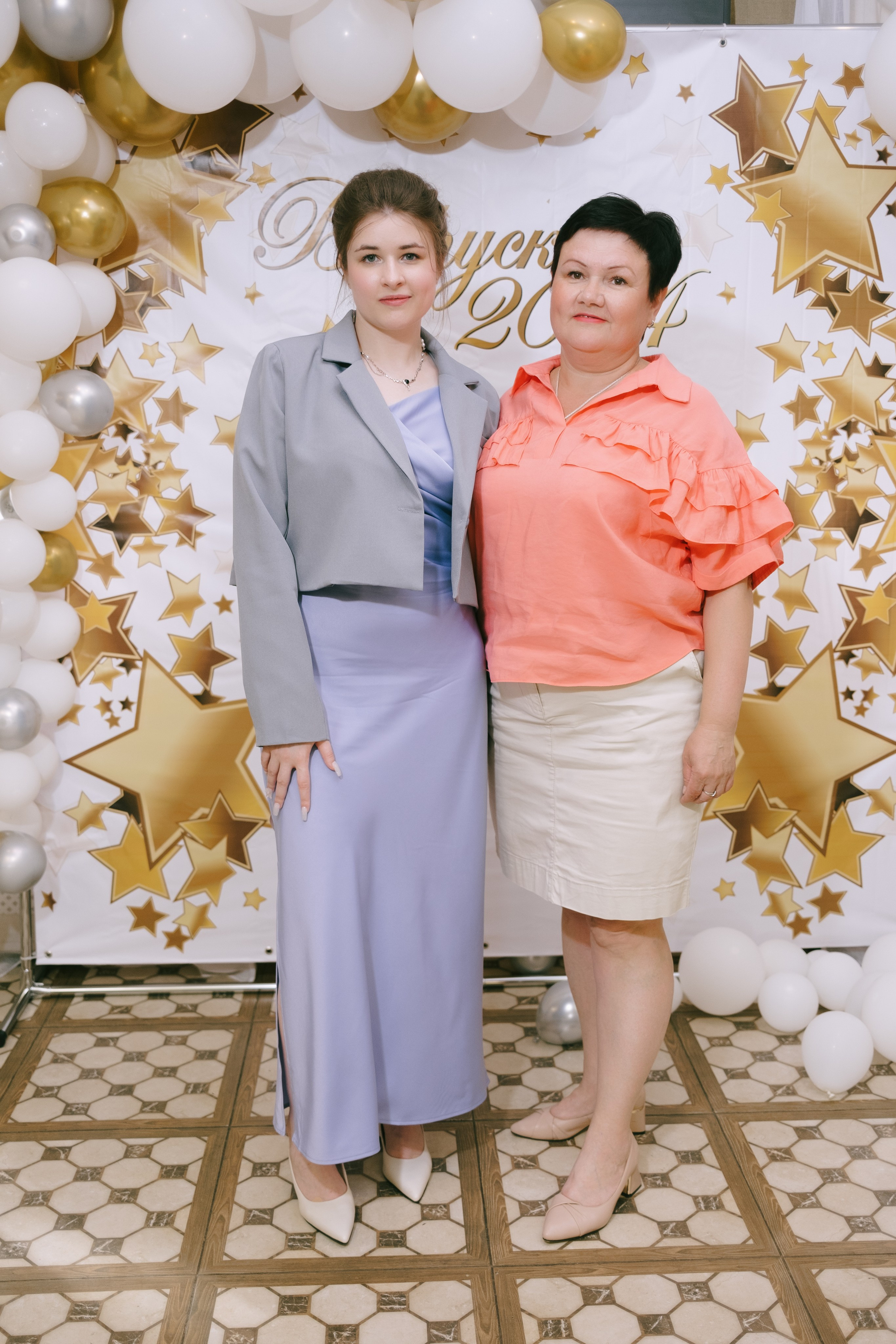 Выпускной школа 33. Свадебный и репортажной фотограф Денис Ожигин в Краснодаре и Краснодарском крае