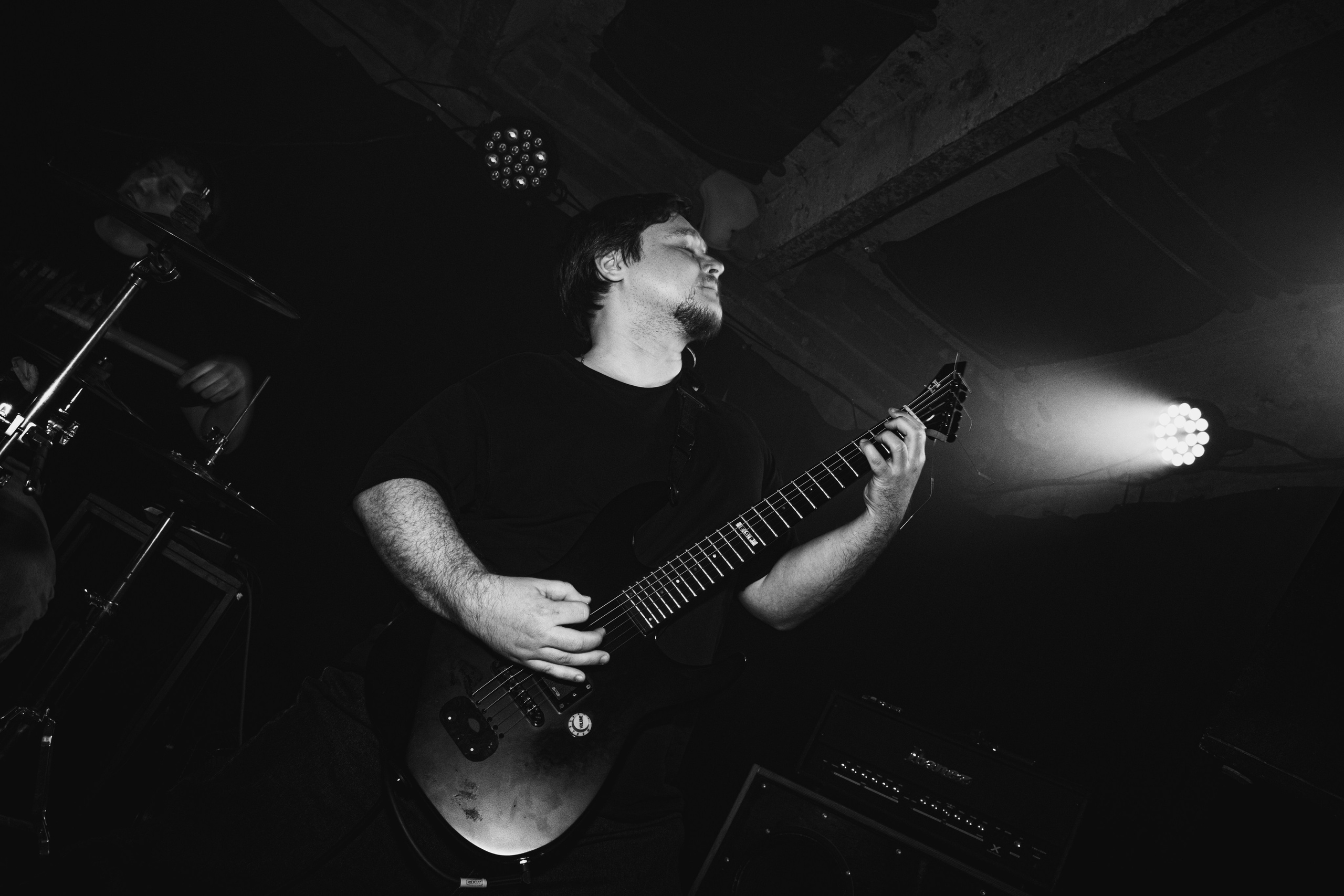 Laugar & Шумы Штормовых Широт & Пожары На Дальнем Севере 11.10.2025. Репортажный фотограф в Москве Legiodot