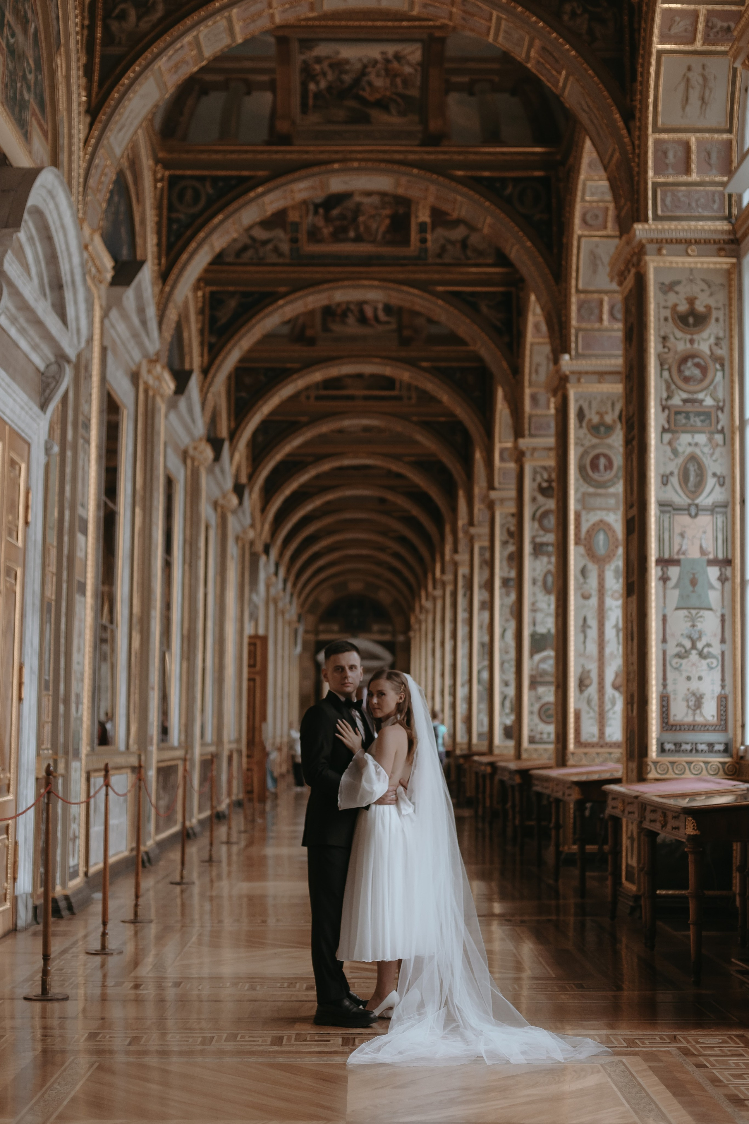 Дождь, жара и Эрмитаж. Свадебный и семейный фотограф Арина Кулёва