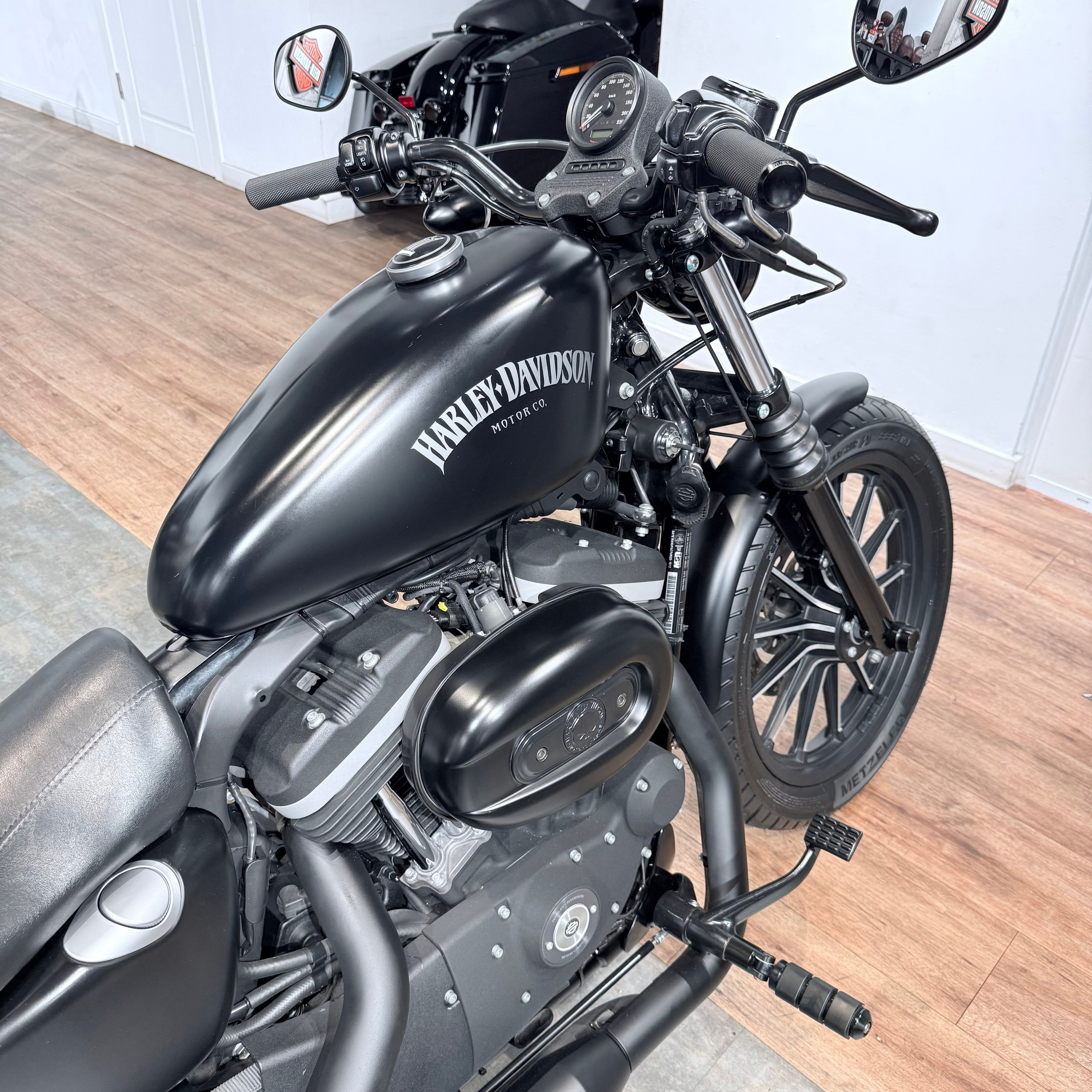 Купить Harley-Davidson 2013 Sportster Forty-Еight 883 (Softail/Dyna) — подробнее на сайте. Hello Davidson, Москва. Только хорошие мотоц