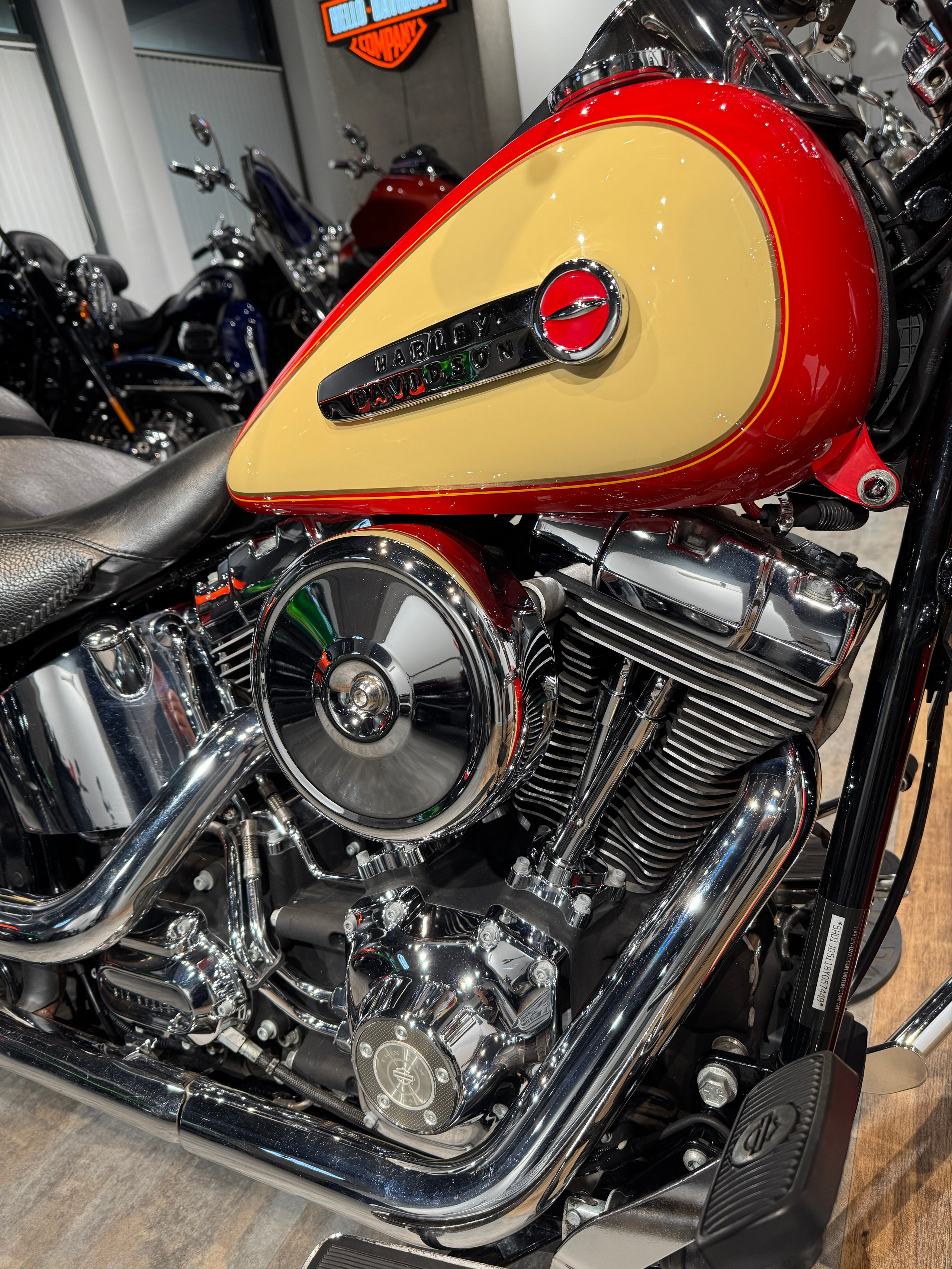 Harley Davidson Deluxe Orange Sand (Touring)— купить мотоцикл. Hello Davidson, Москва. Только хорошие мотоциклы…