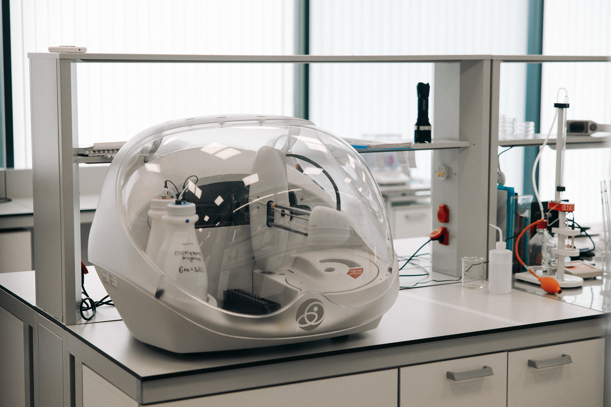 ВИНОДЕЛЬНЯ «СКАЛИСТЫЙ БЕРЕГ»