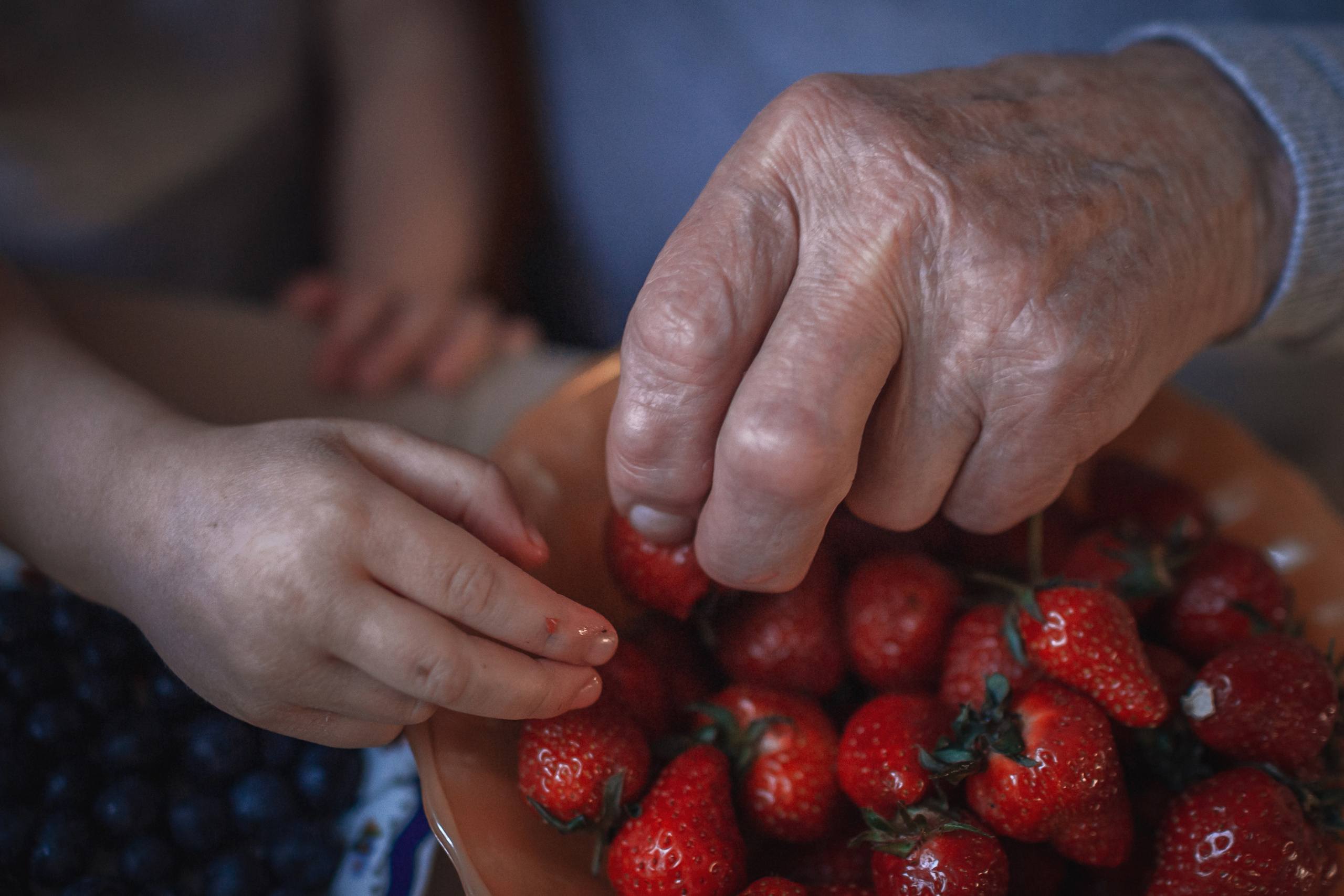 В гостях у дедушки_2023. Семейный фотограф в Санкт-Петербурге