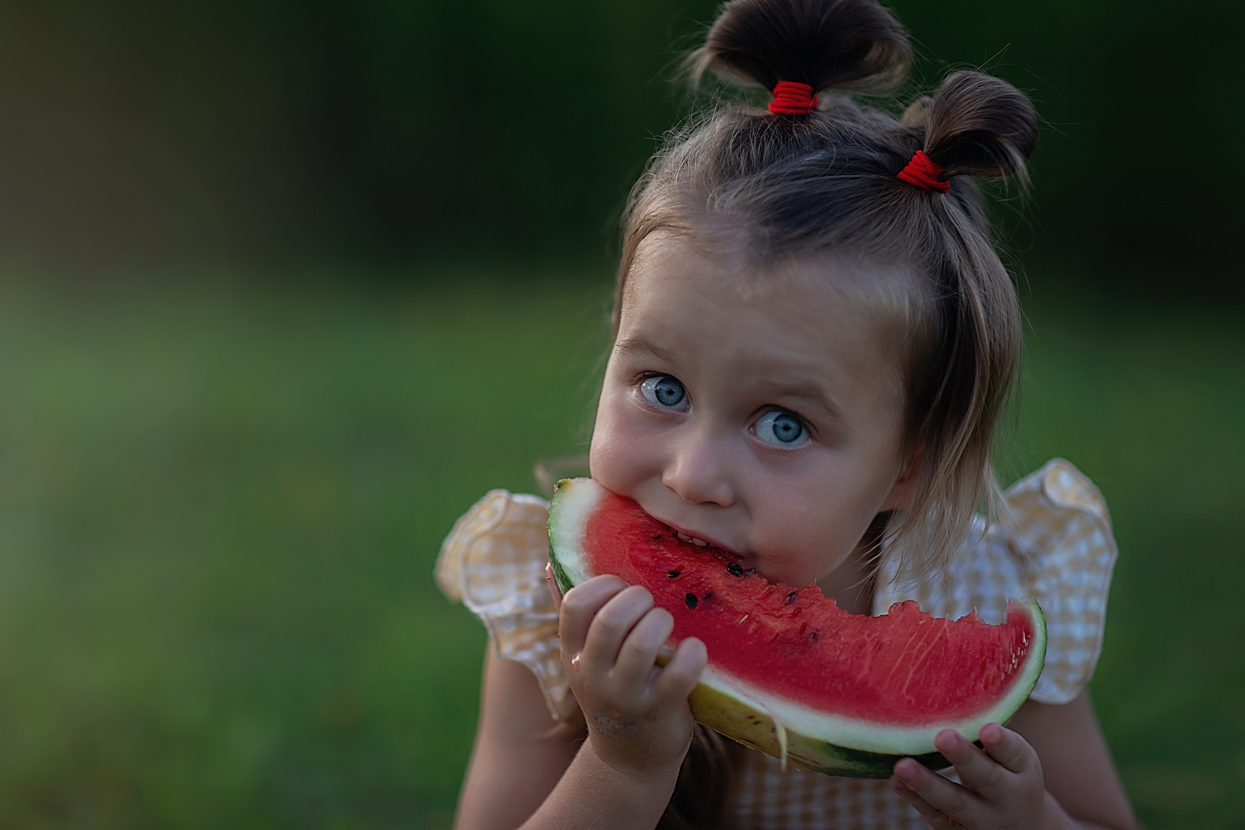 Сочный Арбуз. Вероничка. Семейный фотограф в Санкт-Петербурге
