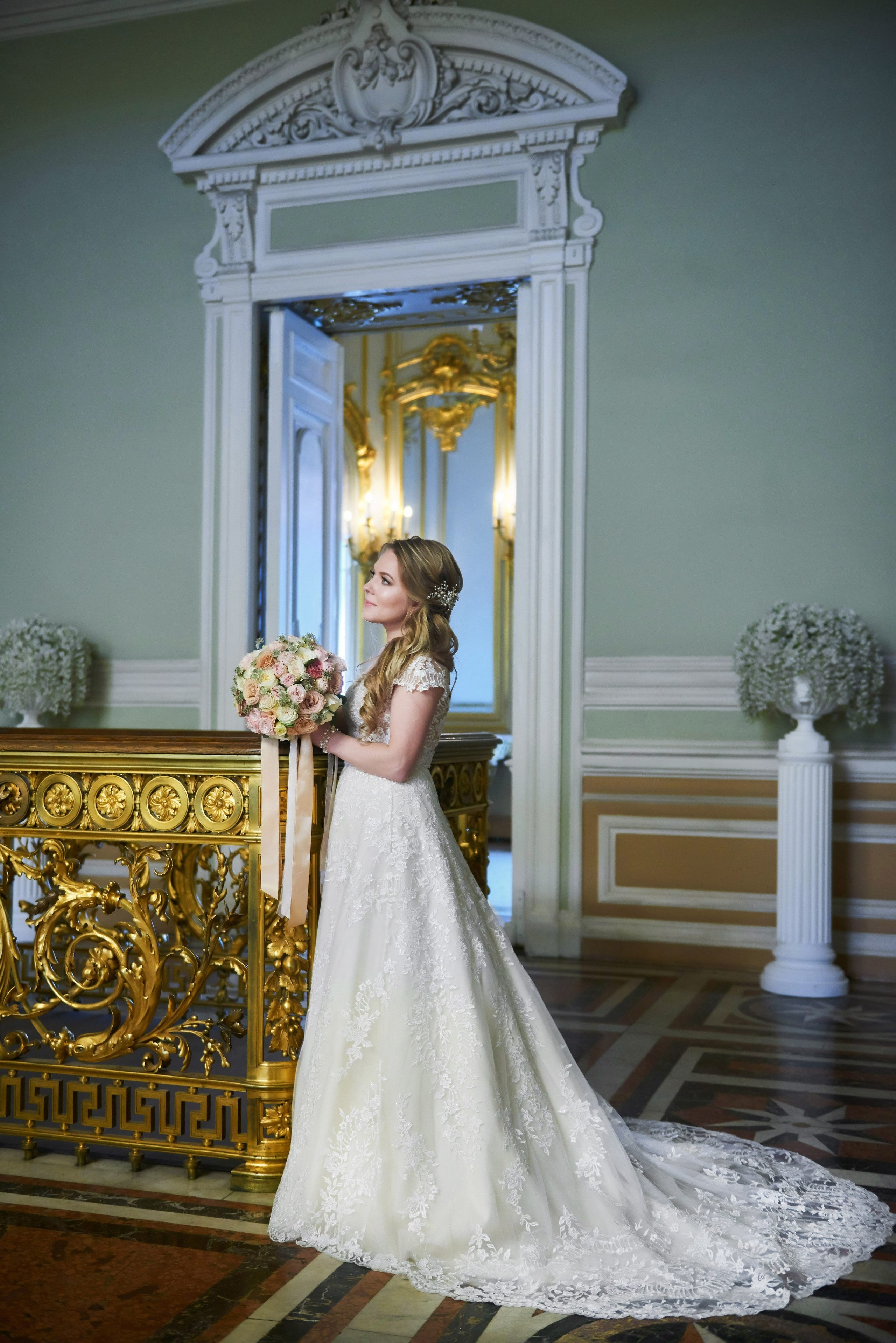 Юлия и Антон (Первый Дворец Бракосочетания, прогулка на Елагином острове). Портретный, семейный и свадебный фотограф в Санкт-Петербурге и в Пушкине Ширяев Денис