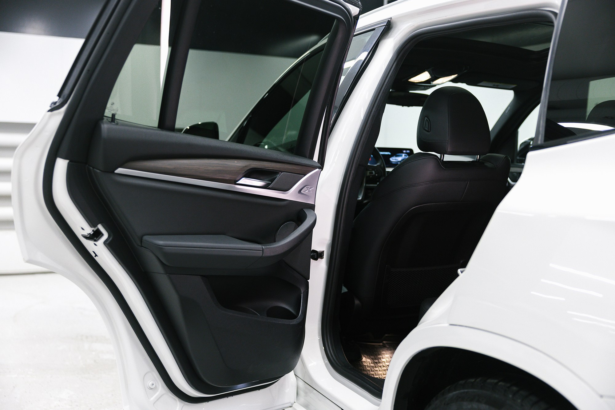 BMW X3 30i 2,0 xDrive Steptronic (252 л. с.). Автосалон «Х-Авто»