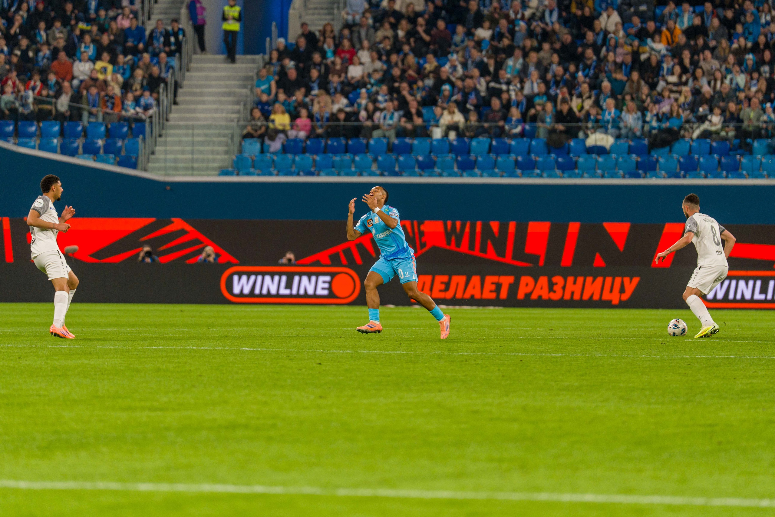 Zenit vs Baltika — RPL 2025/26 match gallery at Gazprom Arena | Anton Gauf. Sports Photographer in Saint Petersburg | Anton Hauff