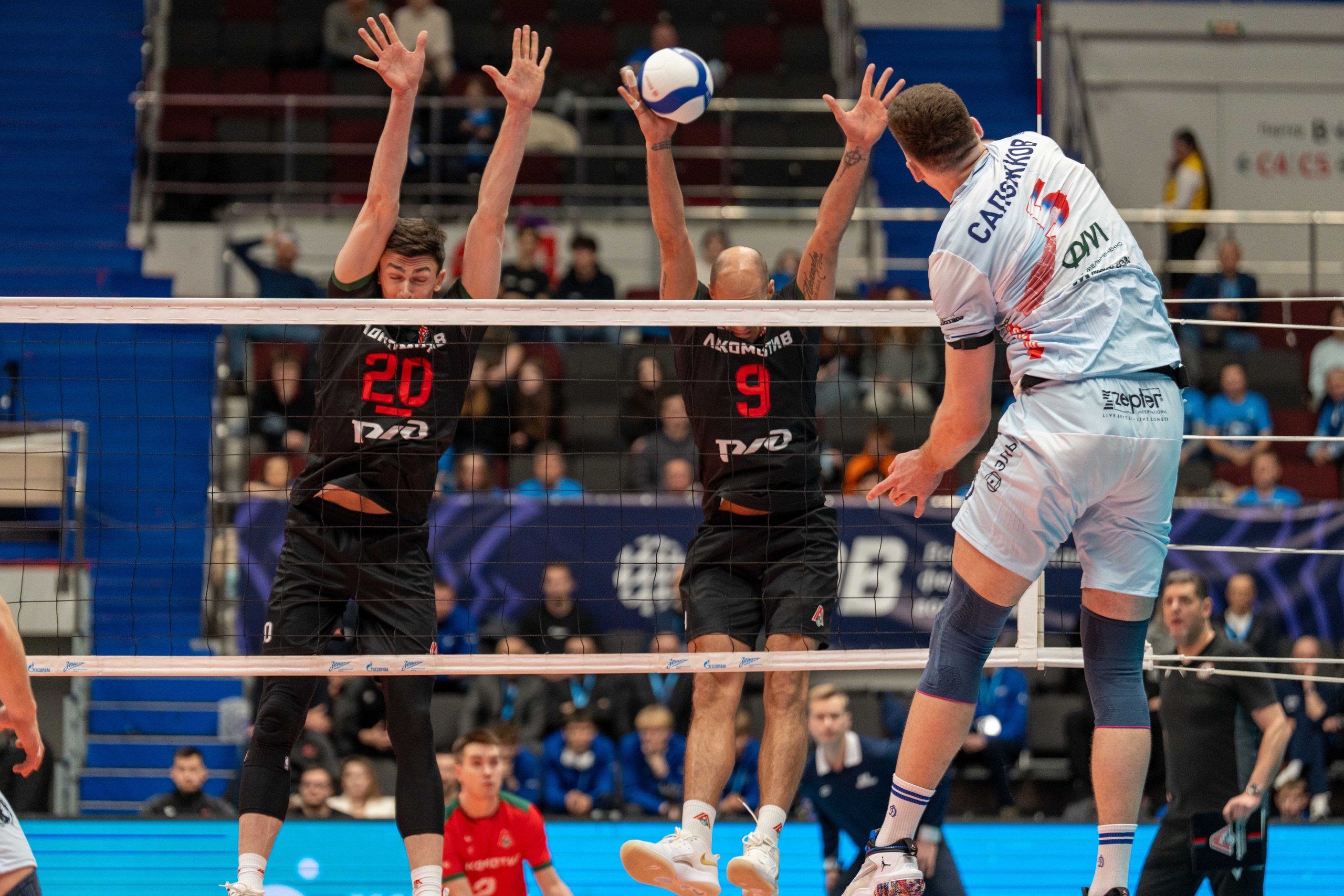 Локомотив — Динамо: фотогалерея полуфинала Суперкубка России 2025 | Антон Гауф. Спортивный фотограф в Санкт-Петербурге | Антон Гауф