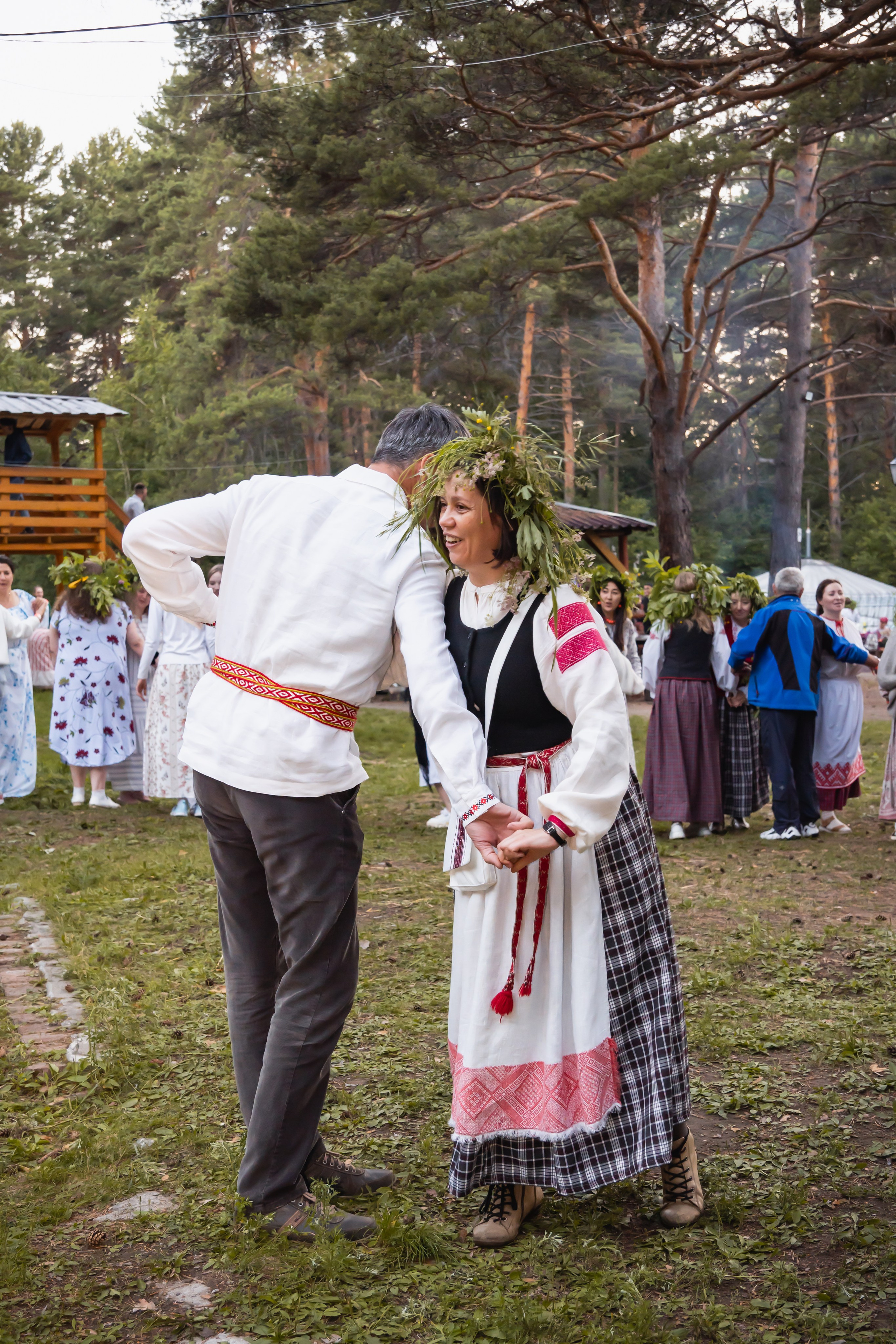 Белорусское Купалье. Занимаюсь профессиональной фотографией и живу рядом с Байкалом. Работаю в разных жанрах