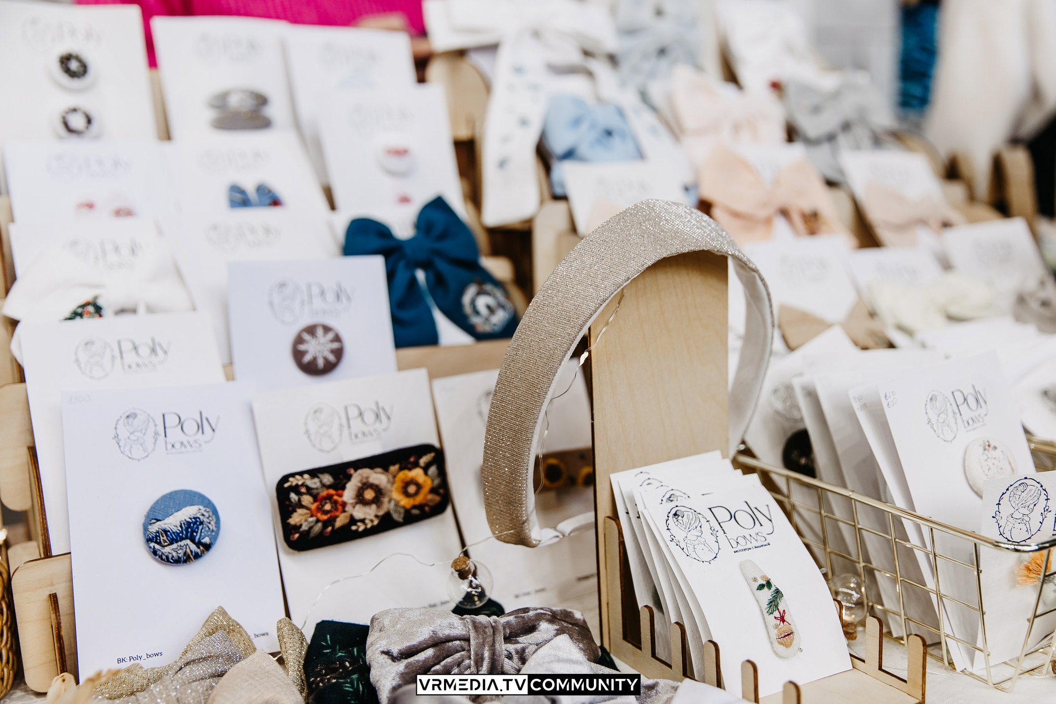 Традиционный рождественский базар и Garage Sale