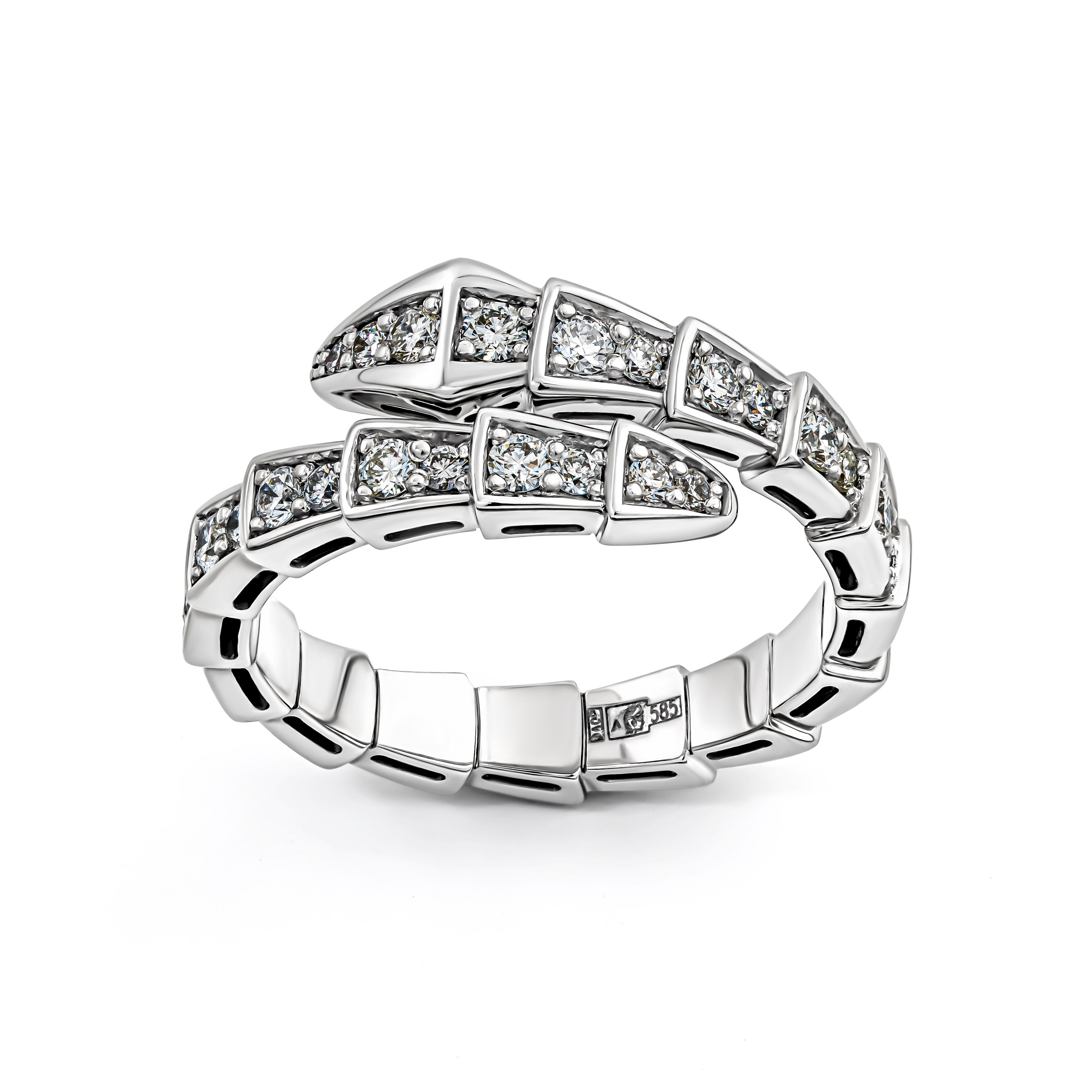 Каталожная съемка ювелирных украшений. Фотограф ювелирных украшений в Санкт-Петербурге Воробьева Мария