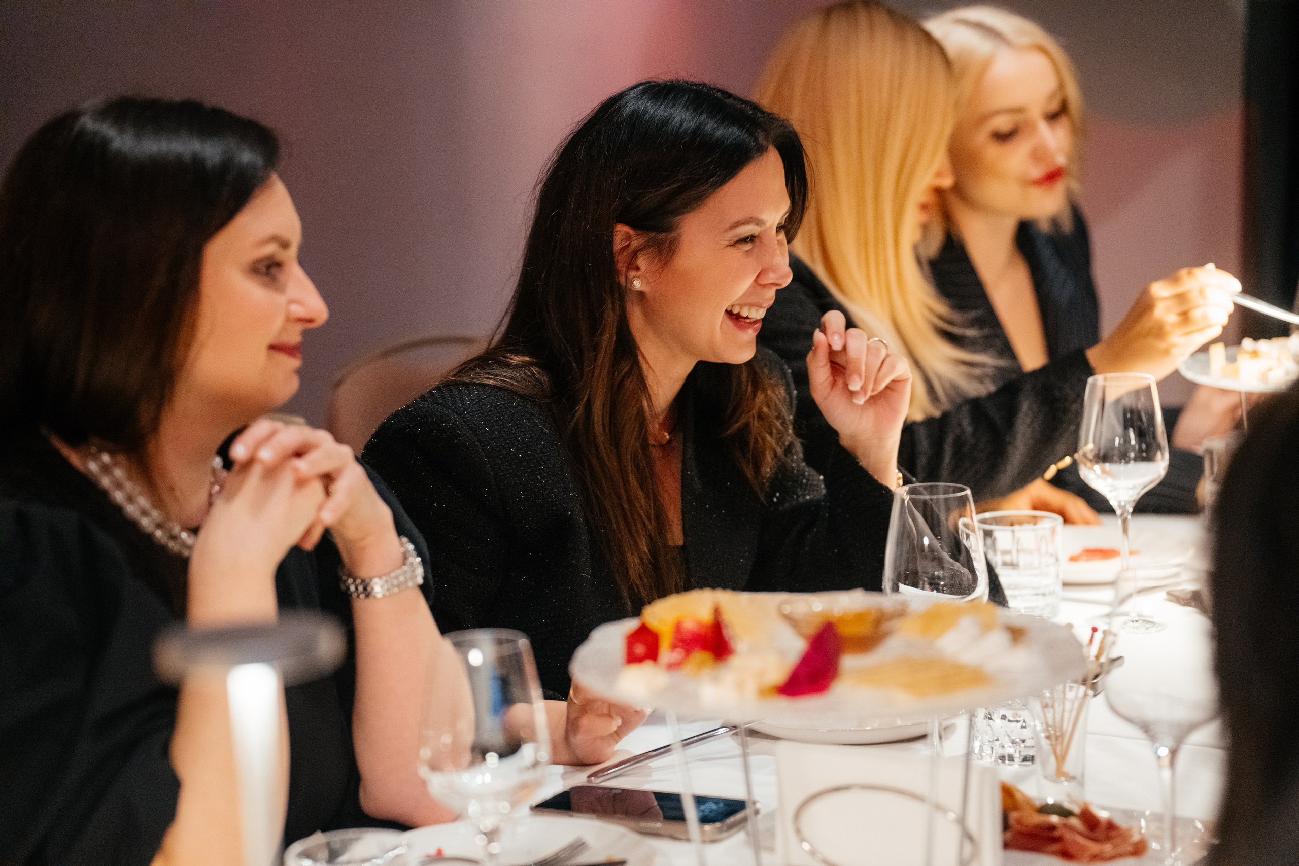 2 апреля (среда). BENUAR Restaurant