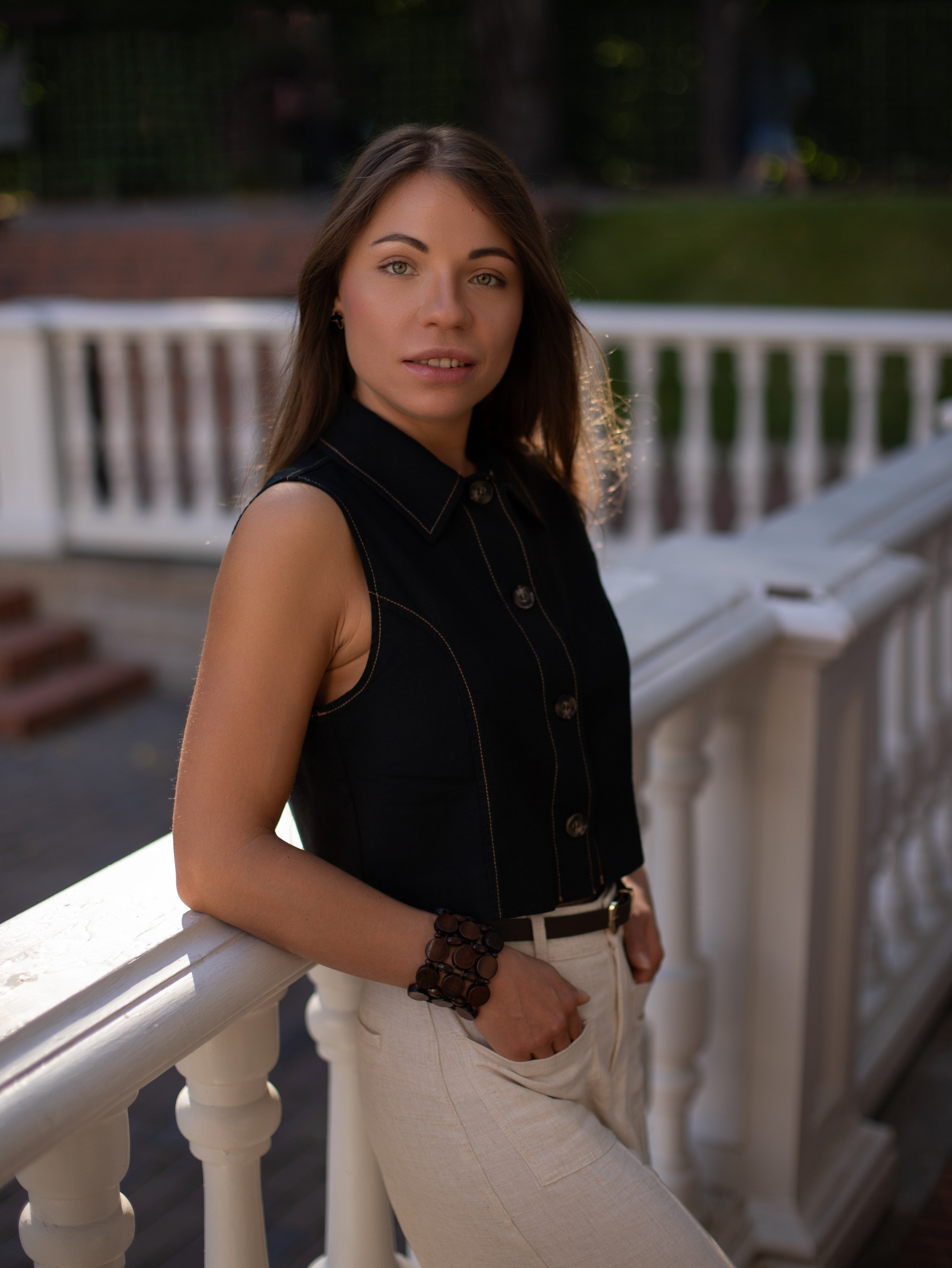 Прекрасная Яна в Летнем саду. Семейный фотограф в Санкт-Петербурге Ирина Иванова