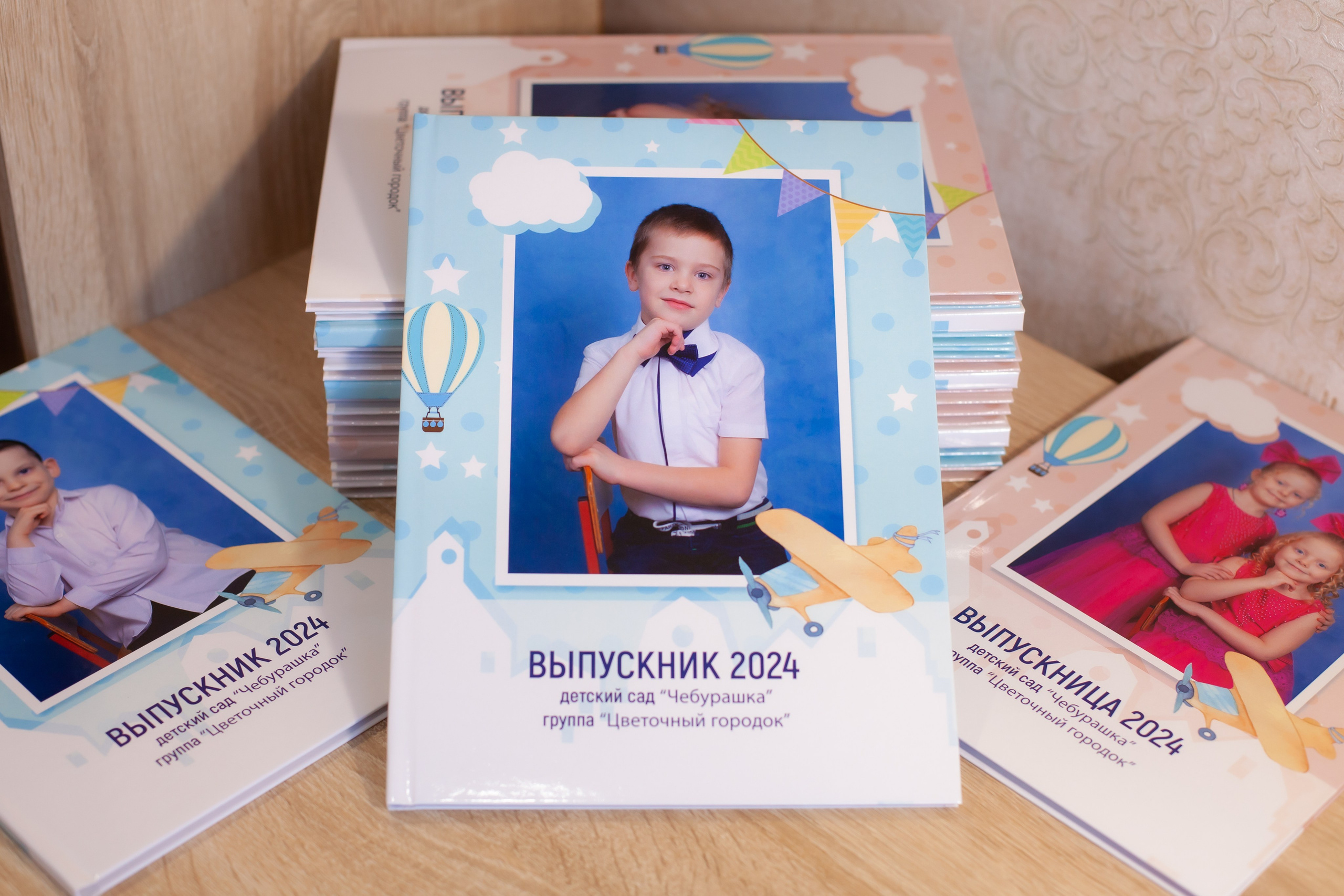 Свадебные фото книги и выпускные альбомы. Свадебный и семейный фотограф в Волжском Антон Тюрин