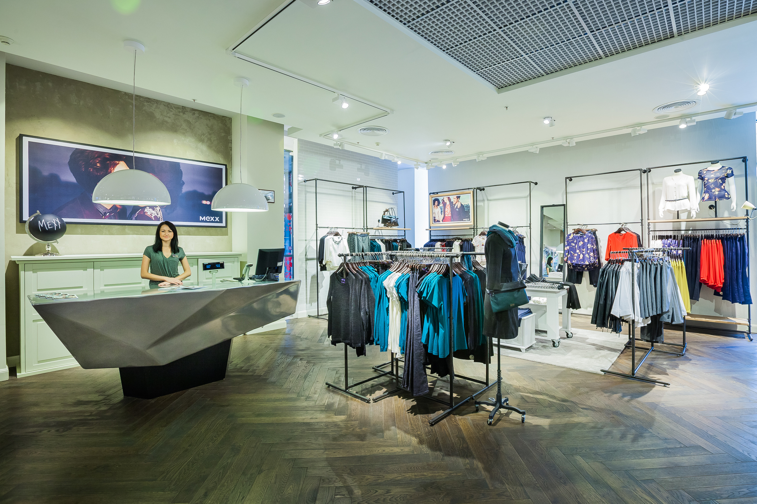 Магазин MEXX. Летопись вашей жизни. Фотограф Игорь Иванов