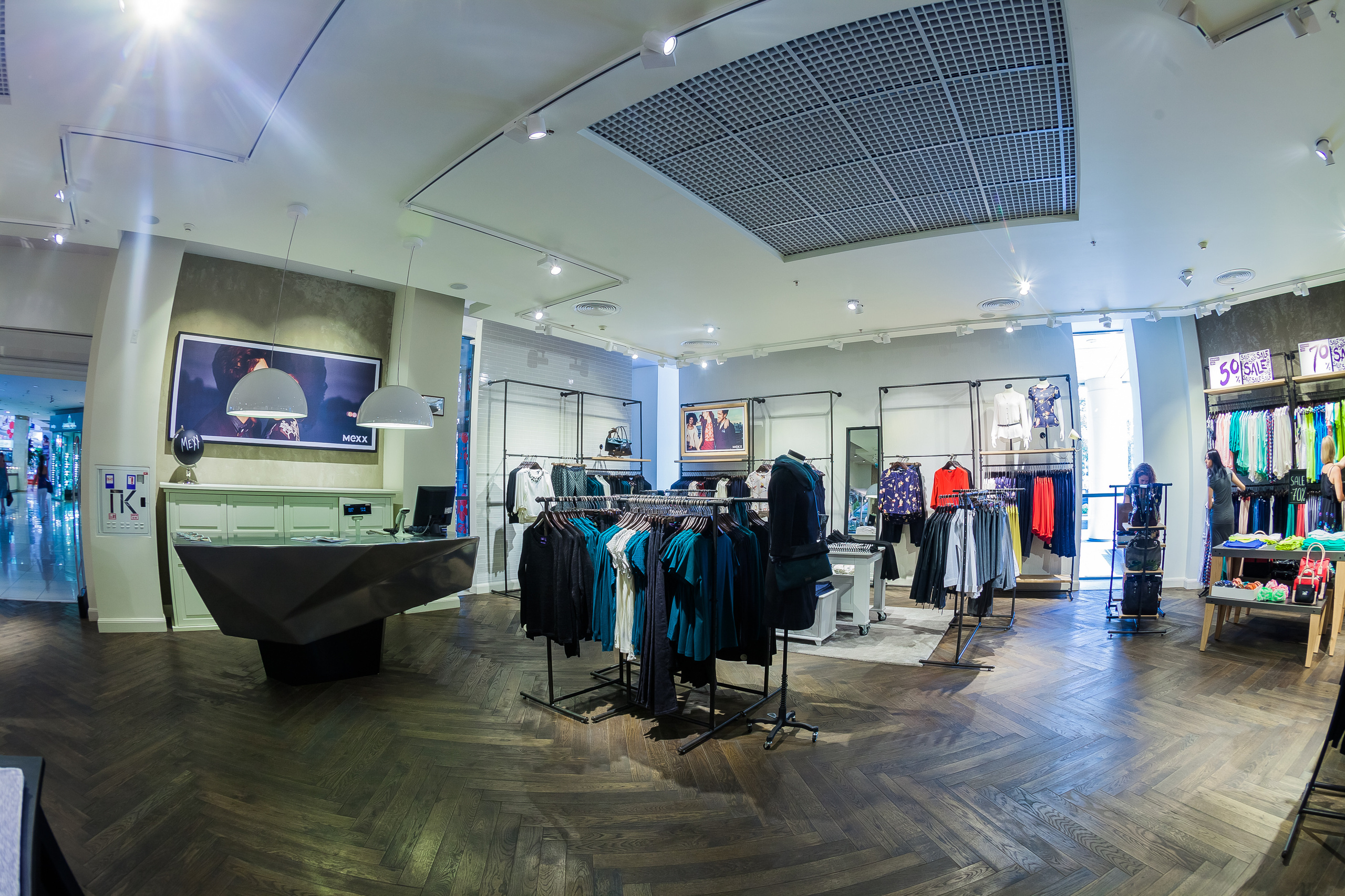 Магазин MEXX. Летопись вашей жизни. Фотограф Игорь Иванов