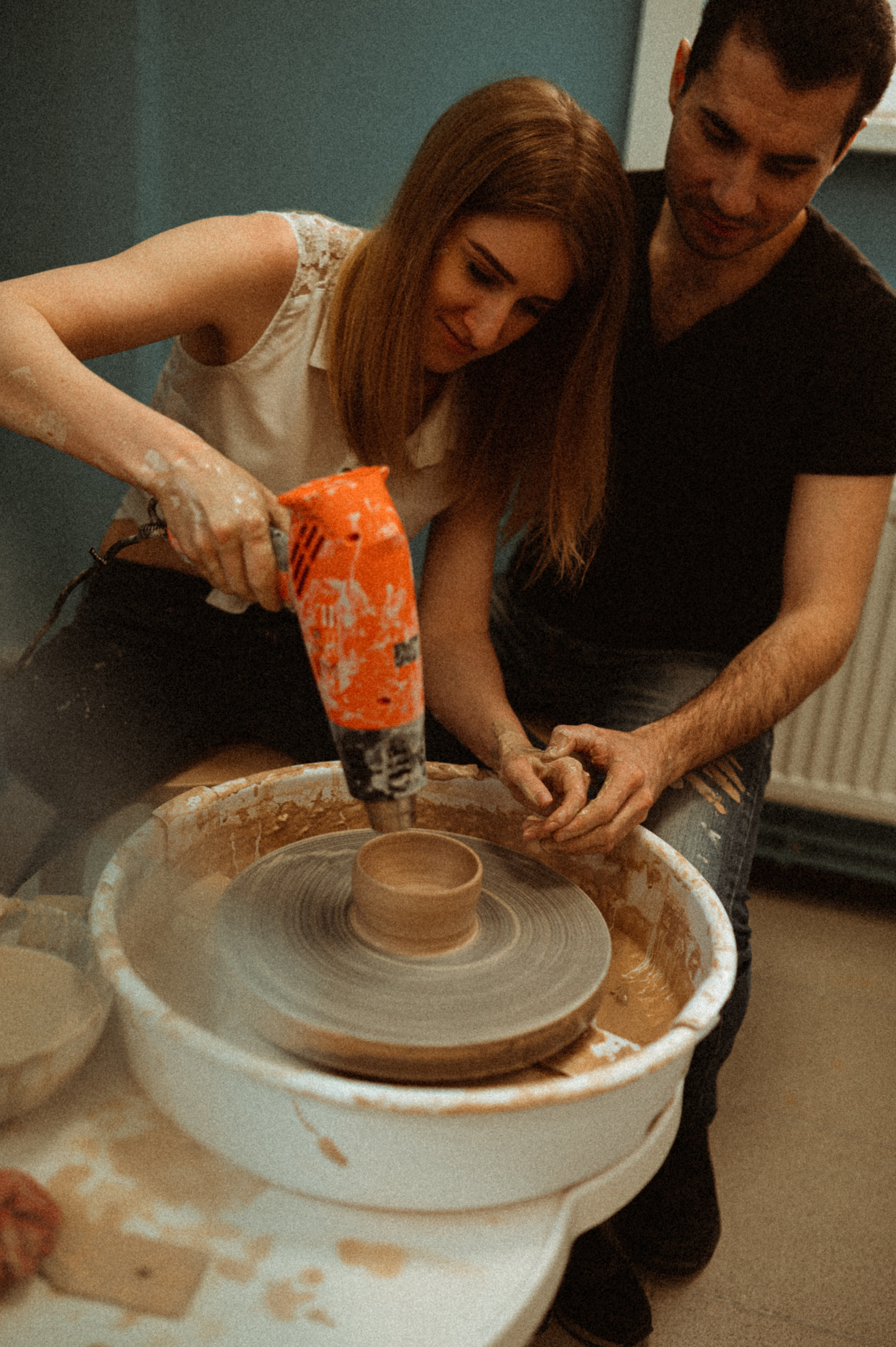 Лена+Петя лав стори гончарная мастерская. Фотограф ПИТЕР СПБ Надежда Баранова