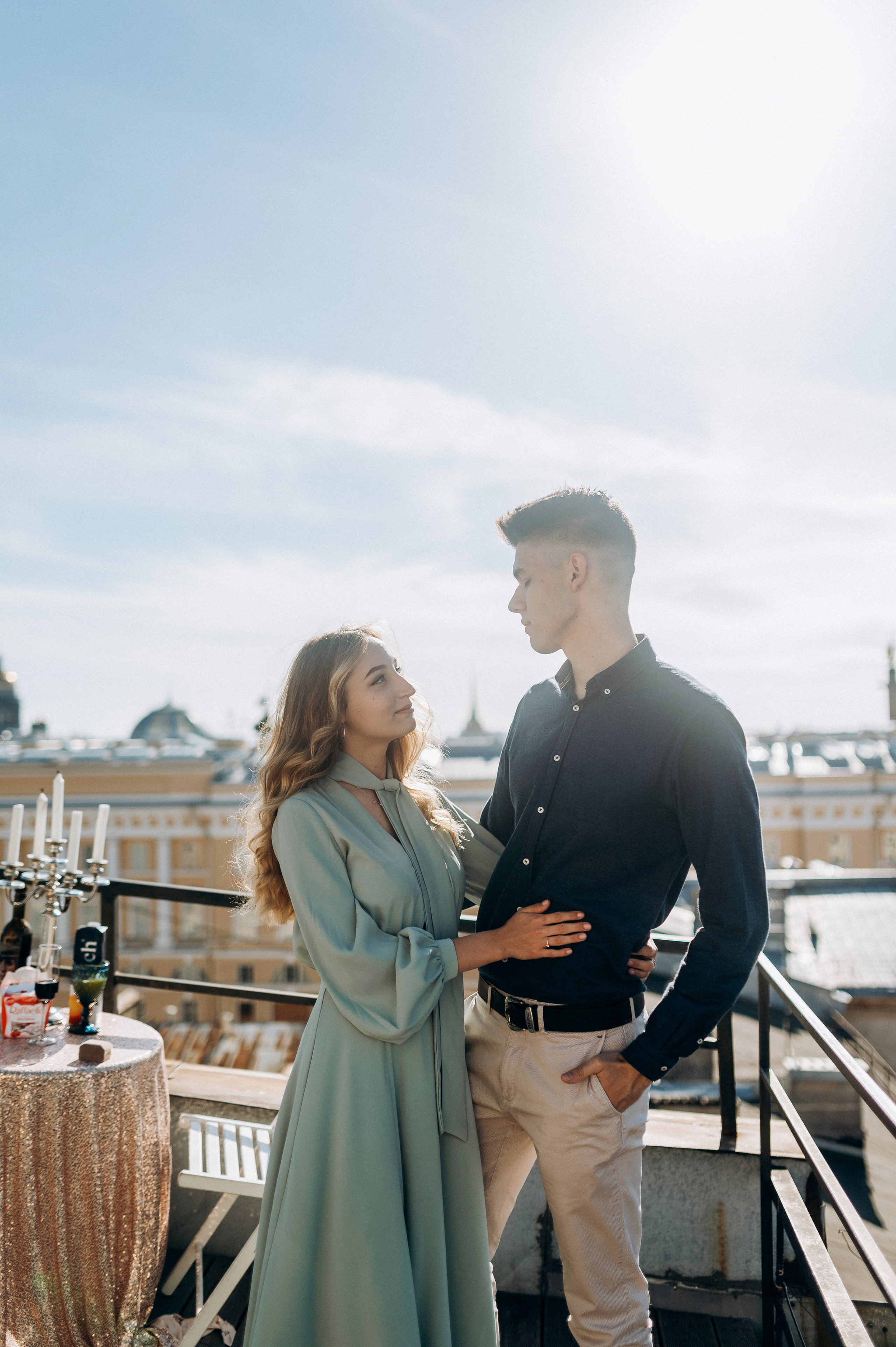 Предложение руки и сердца на крыше СПБ. Фотограф ПИТЕР СПБ Надежда Баранова