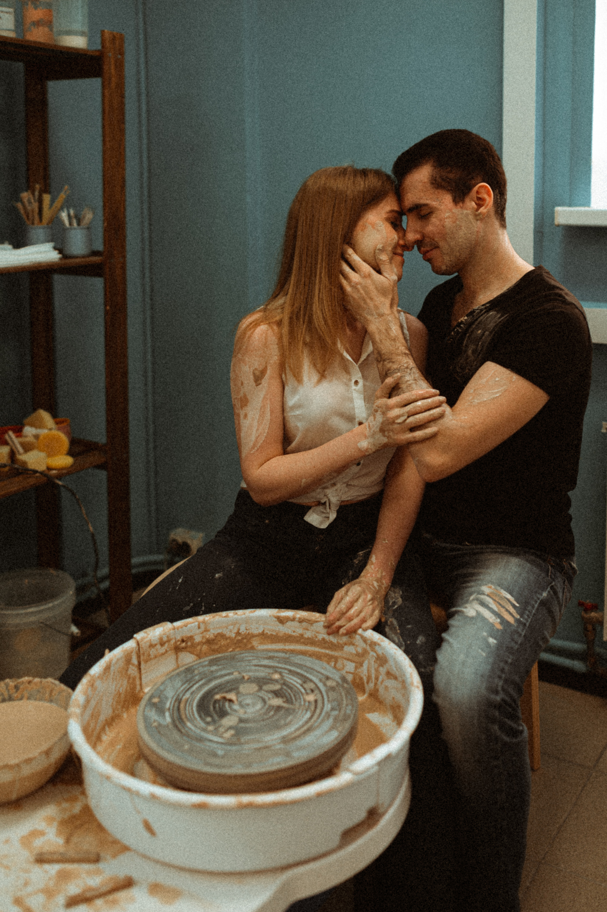 Лена+Петя лав стори гончарная мастерская. Фотограф ПИТЕР СПБ Надежда Баранова