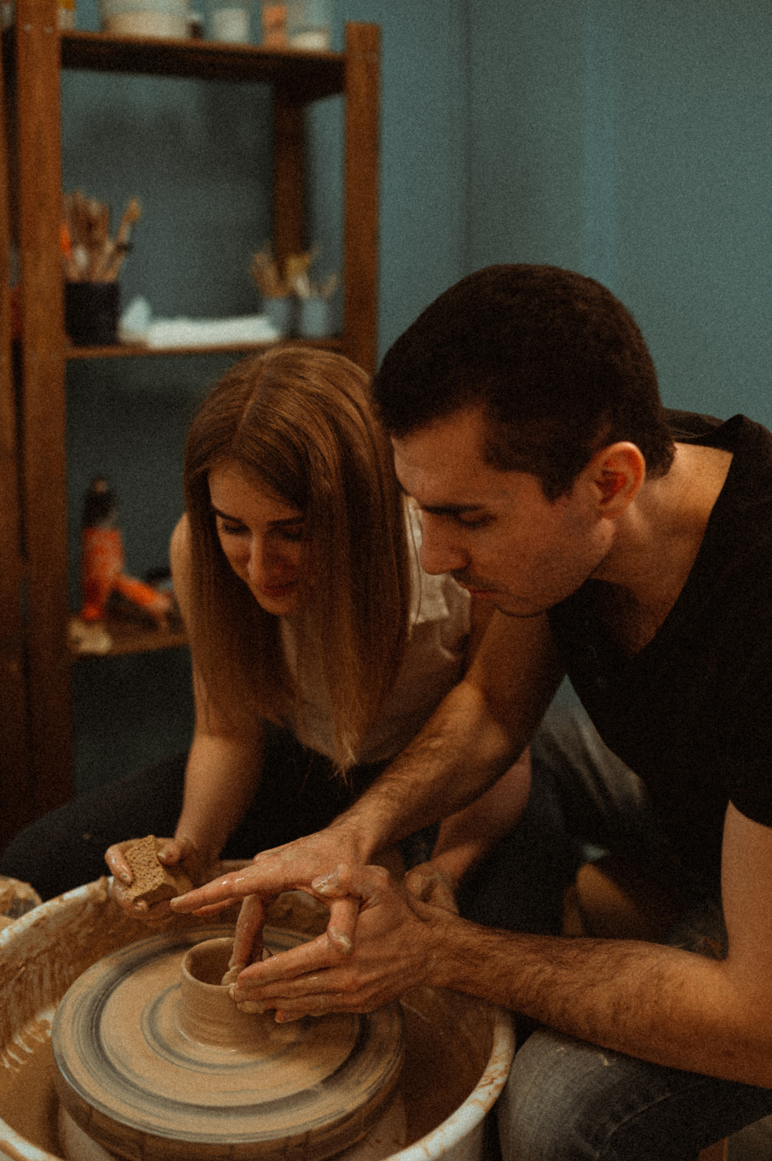 Лена+Петя лав стори гончарная мастерская. Фотограф ПИТЕР СПБ Надежда Баранова