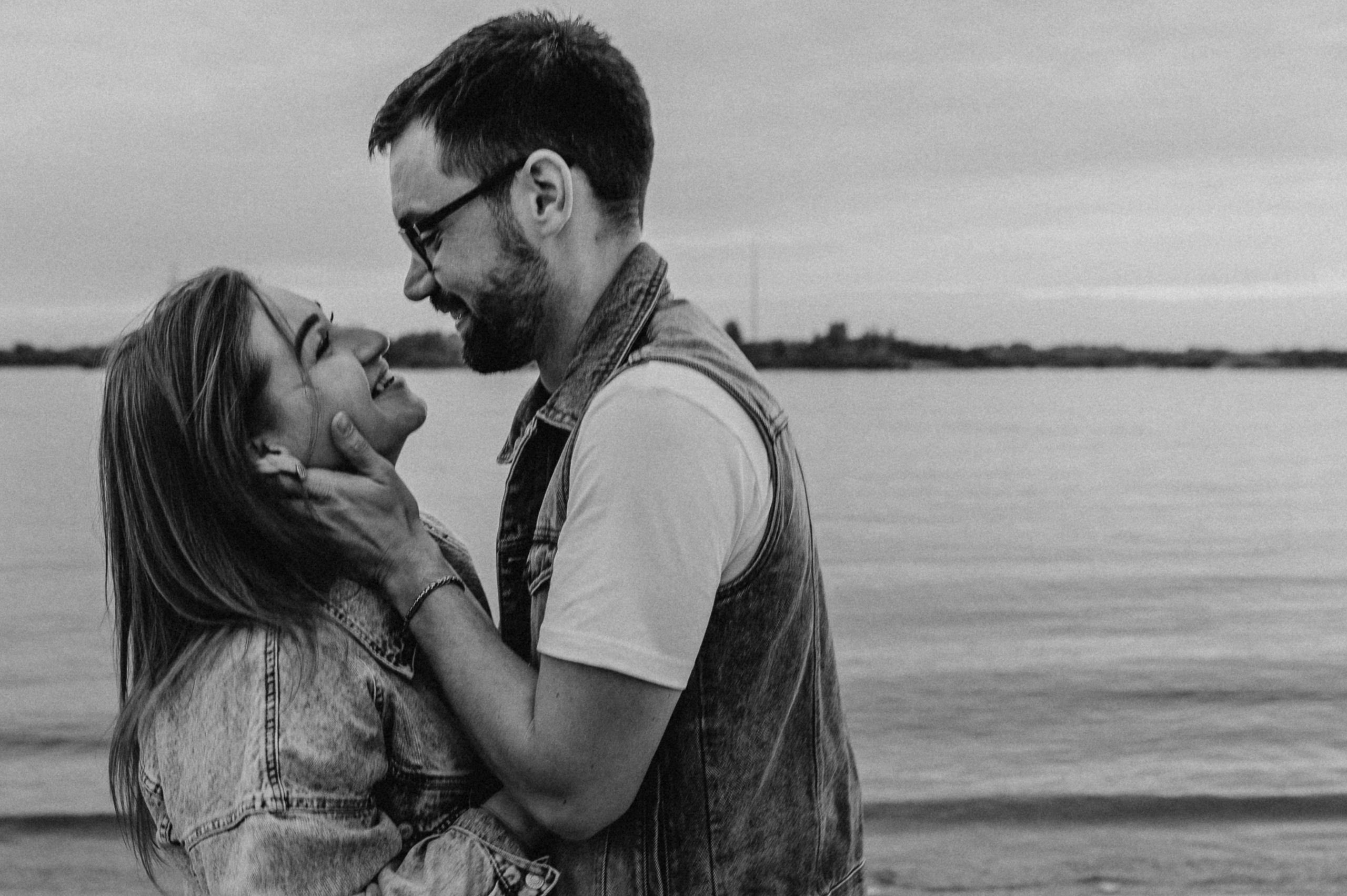 Мария Алексей лав стори на берегу. Фотограф ПИТЕР СПБ Надежда Баранова