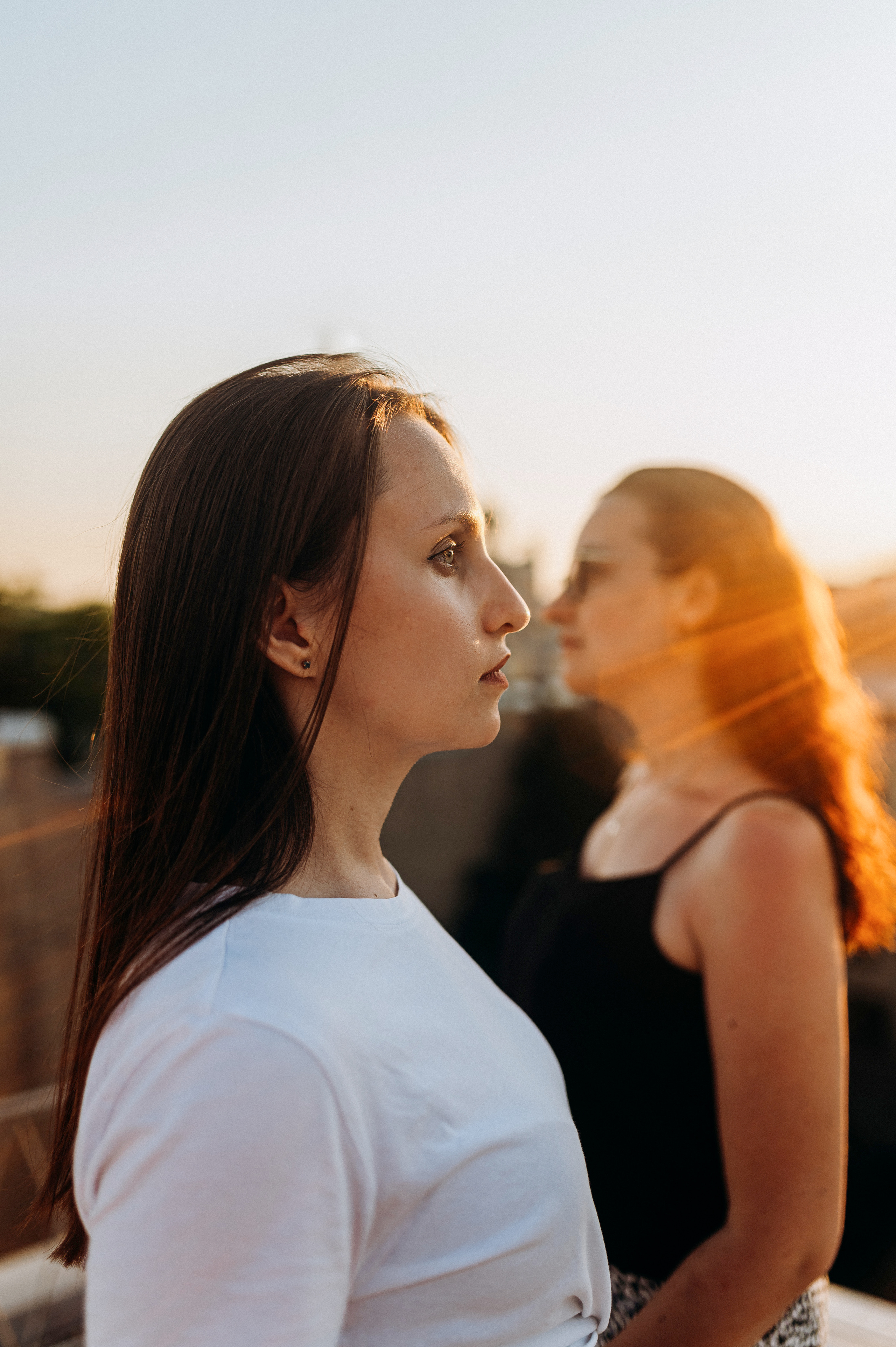 Две подруги крыша СПБ (Таня+Таня). Фотограф ПИТЕР СПБ Надежда Баранова