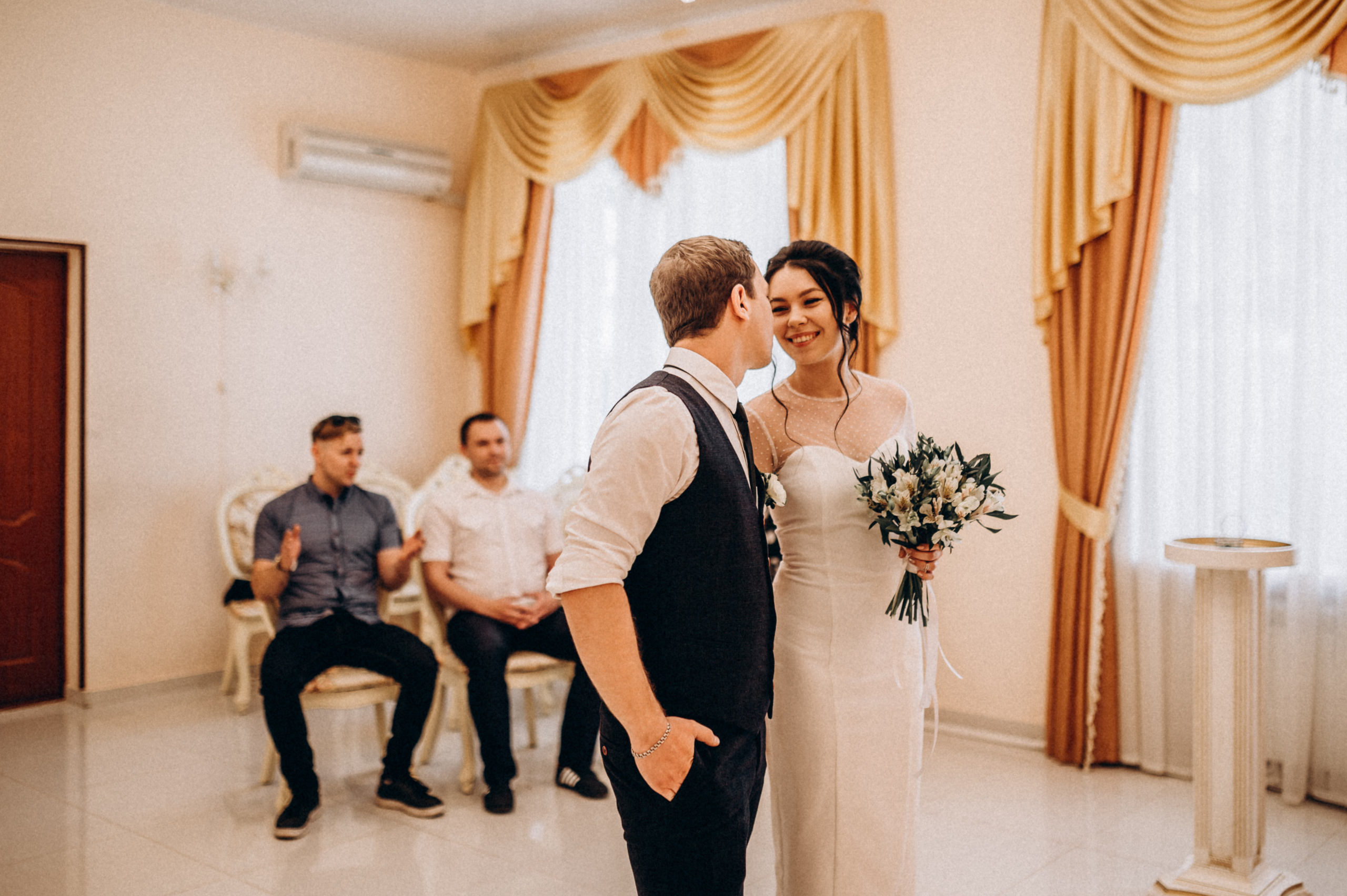 Свадьба Анастасия Сергей камерная (загс+прогулка). Фотограф ПИТЕР СПБ Надежда Баранова