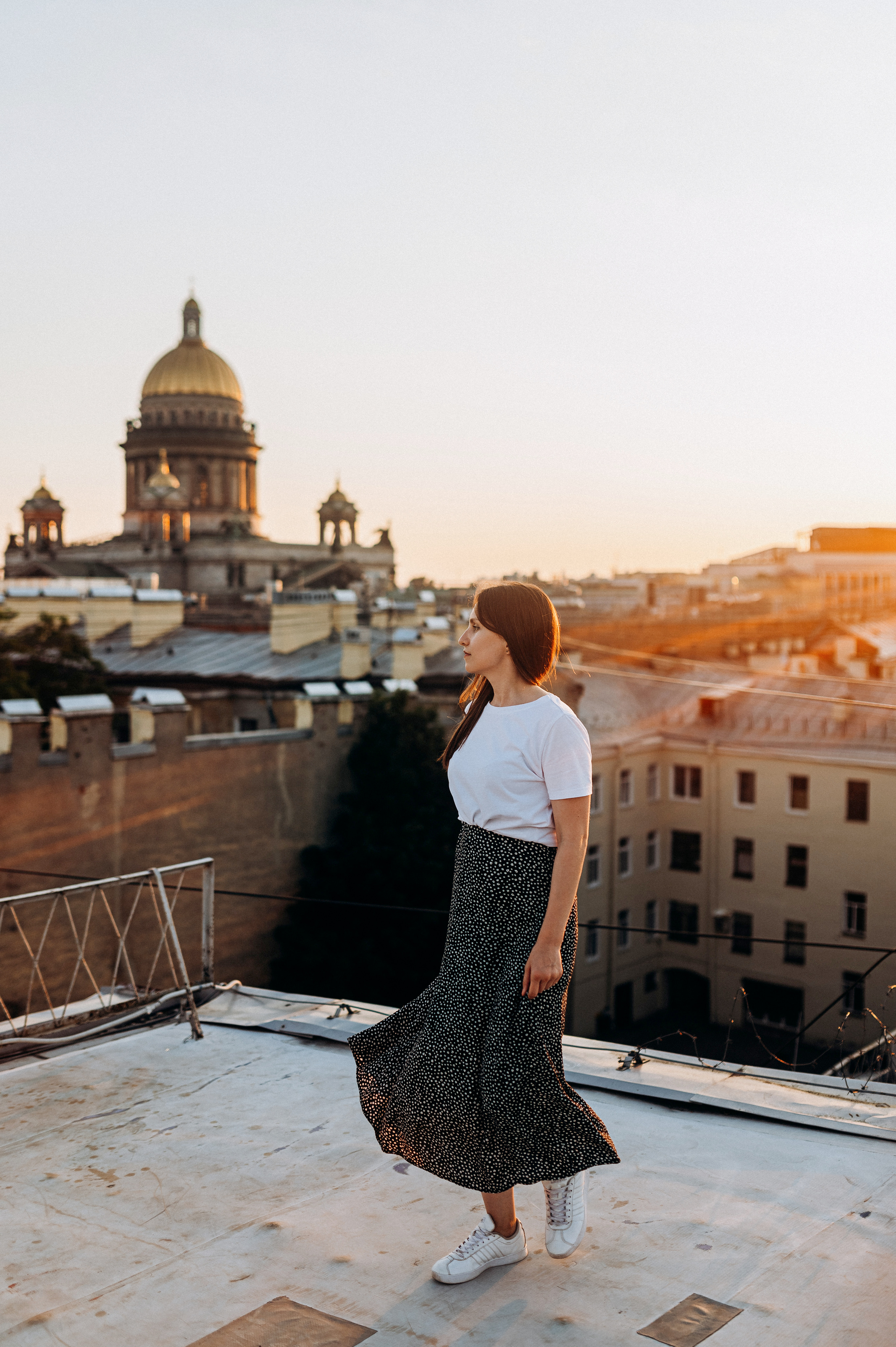 Две подруги крыша СПБ (Таня+Таня). Фотограф ПИТЕР СПБ Надежда Баранова