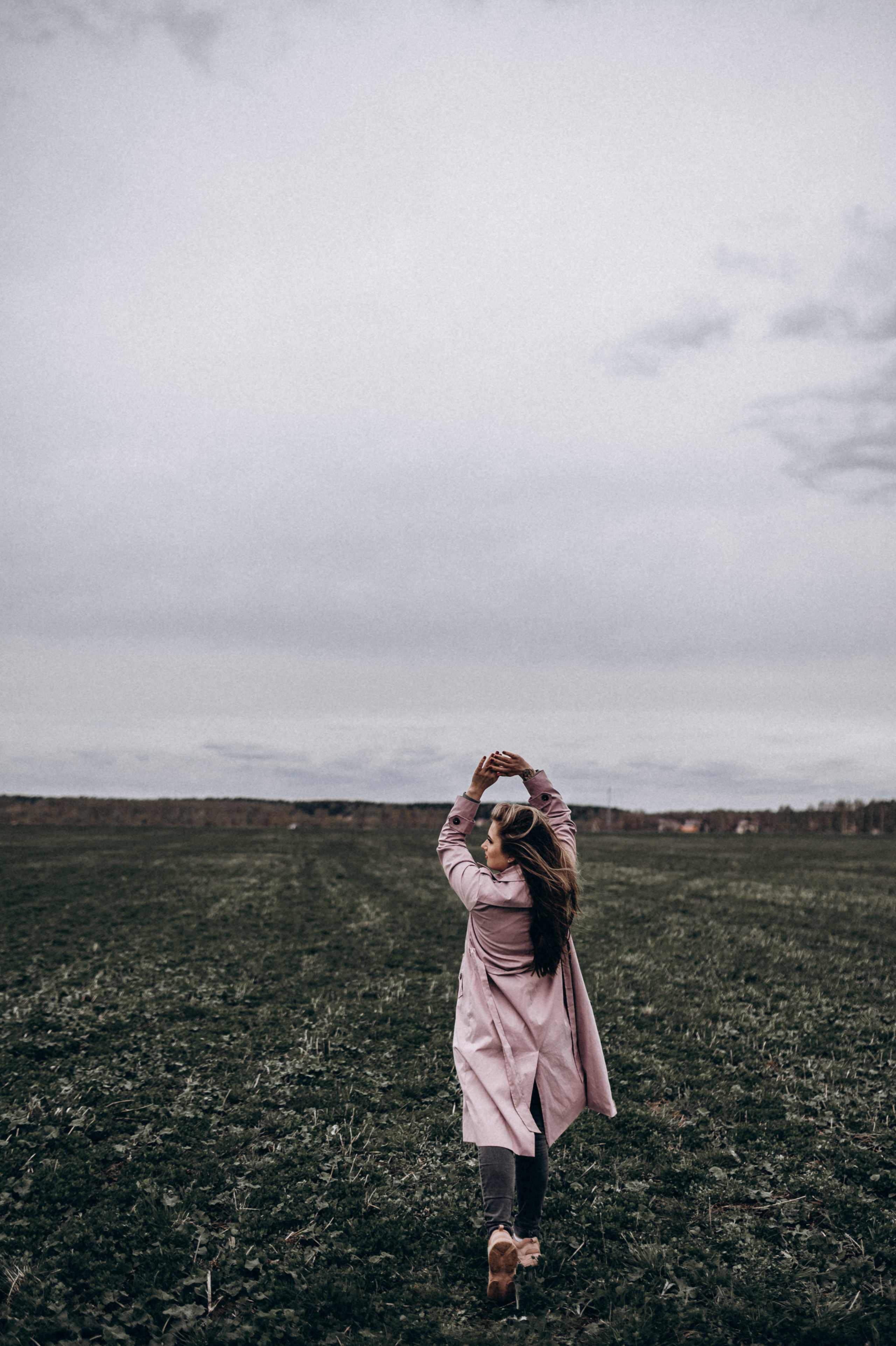 Индивидуальная фотосессия в поле Аня. Фотограф ПИТЕР СПБ Надежда Баранова