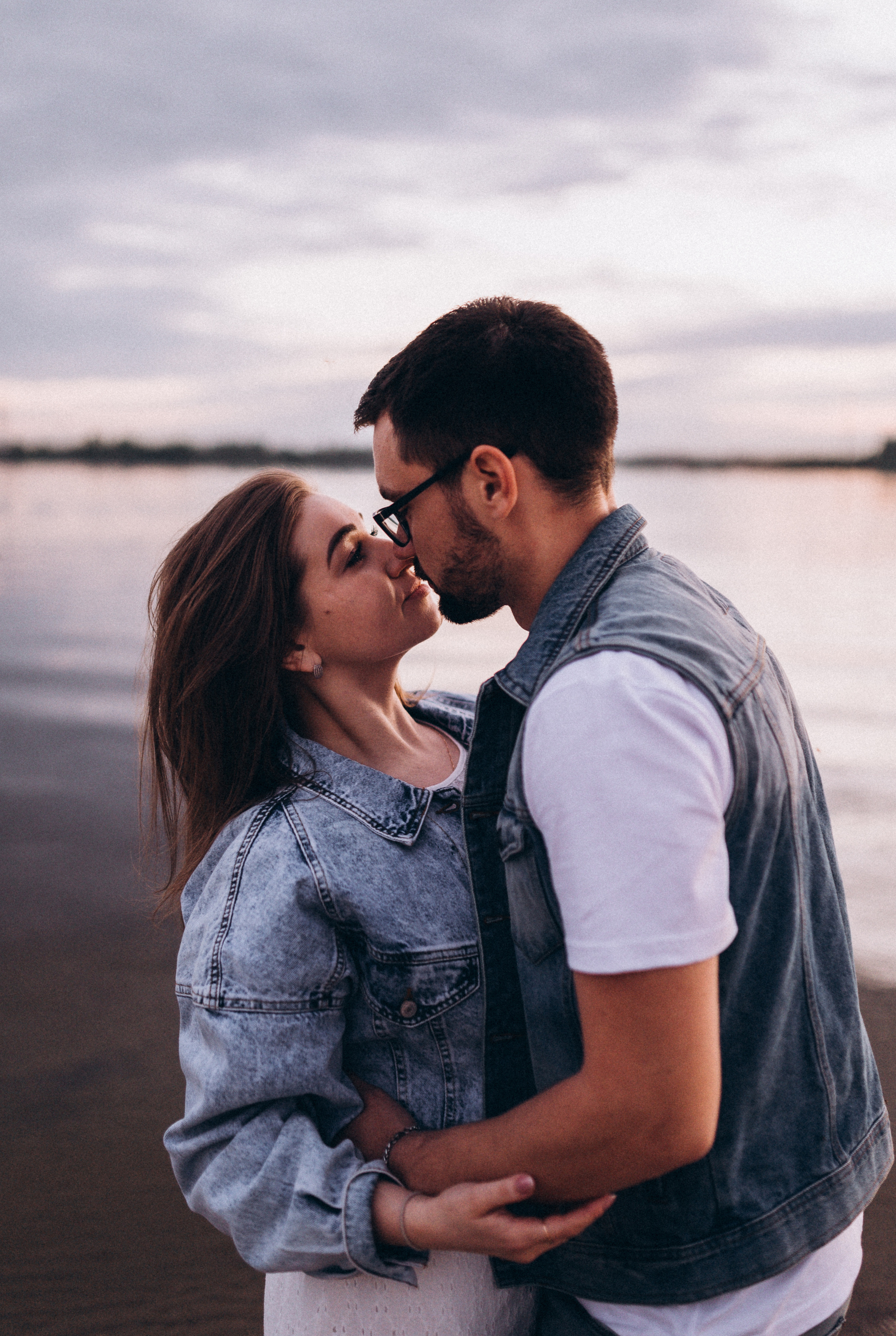 Мария Алексей лав стори на берегу. Фотограф ПИТЕР СПБ Надежда Баранова