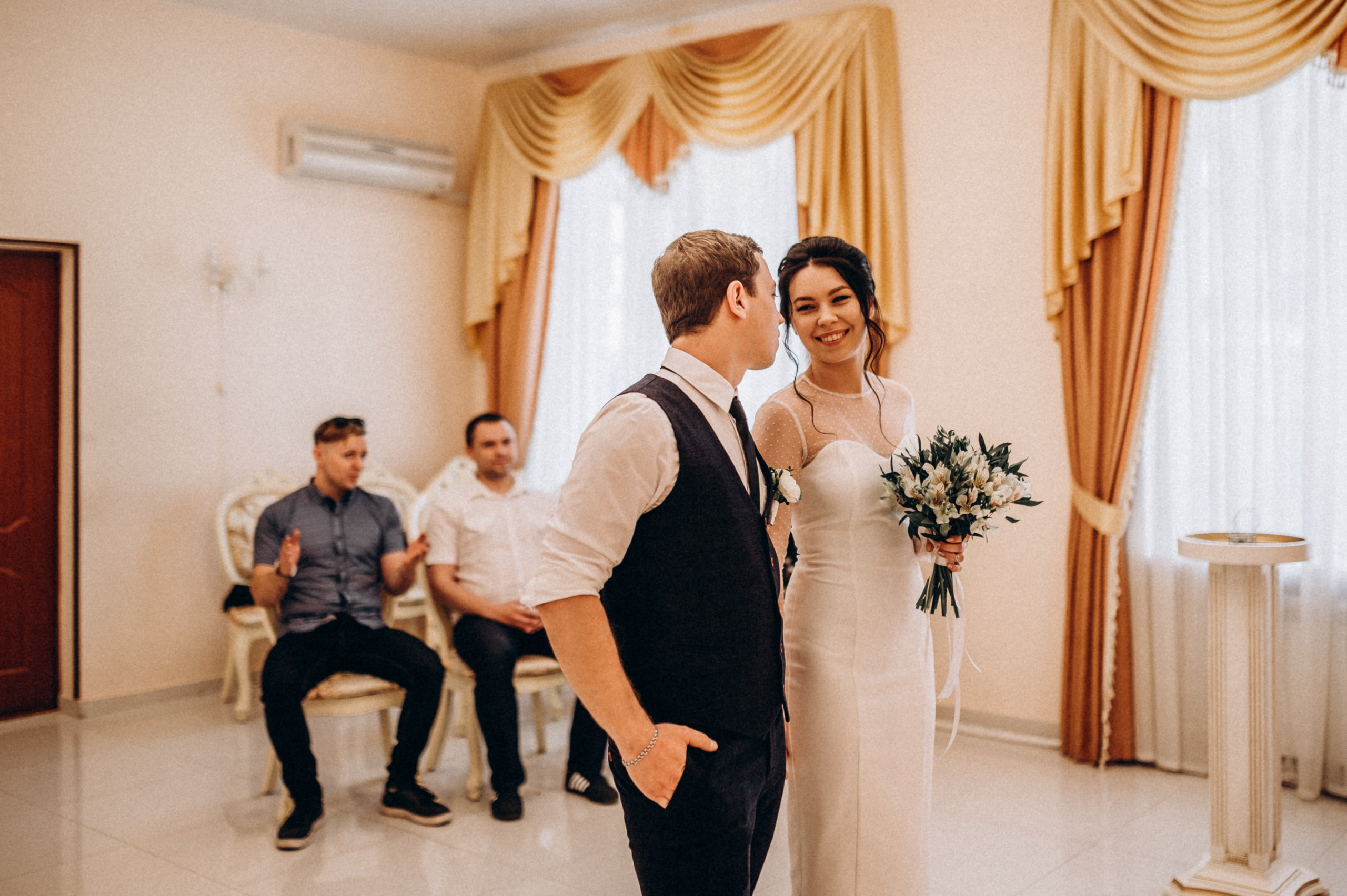 Свадьба Анастасия Сергей камерная (загс+прогулка). Фотограф ПИТЕР СПБ Надежда Баранова