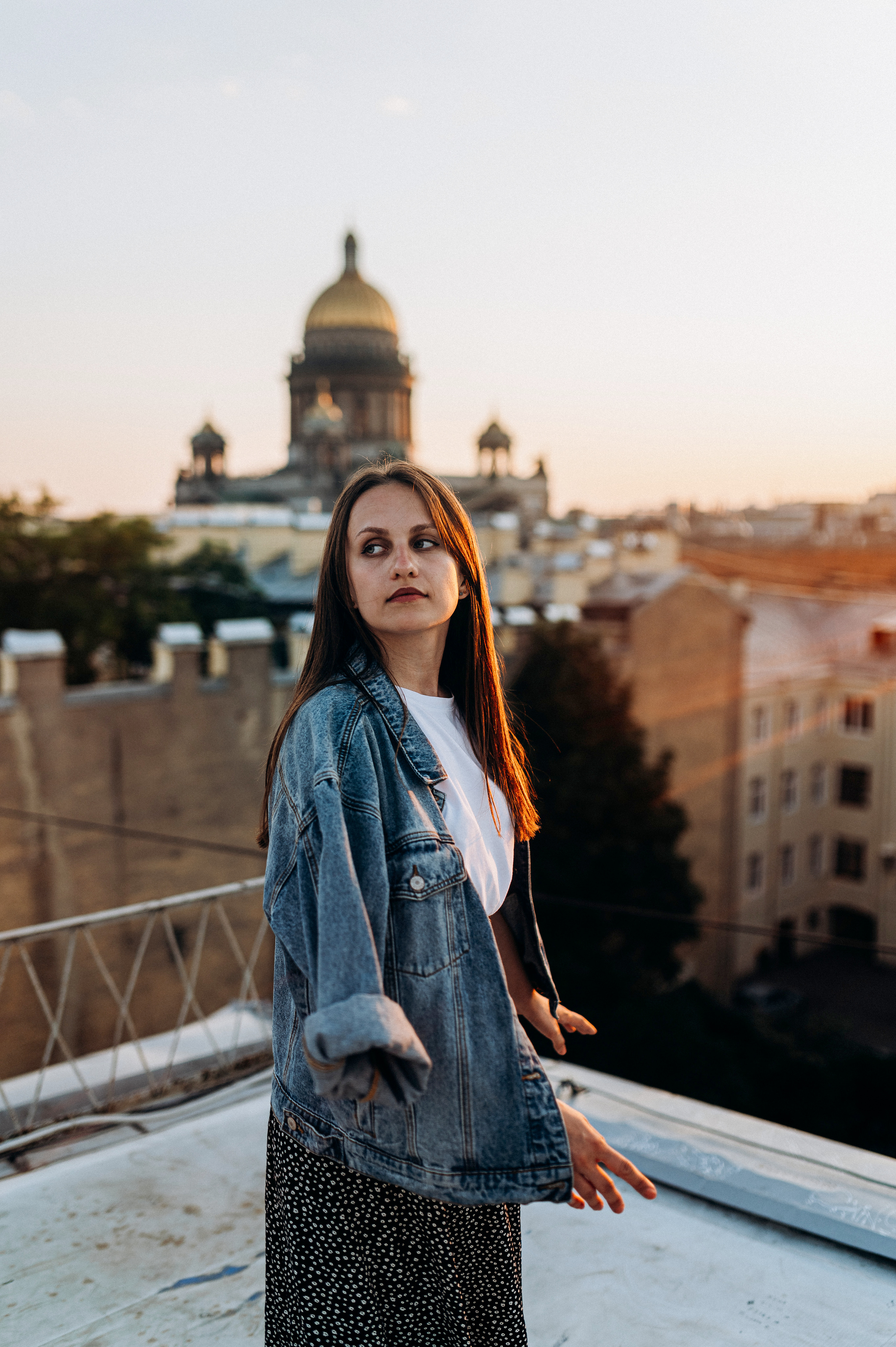 Две подруги крыша СПБ (Таня+Таня). Фотограф ПИТЕР СПБ Надежда Баранова