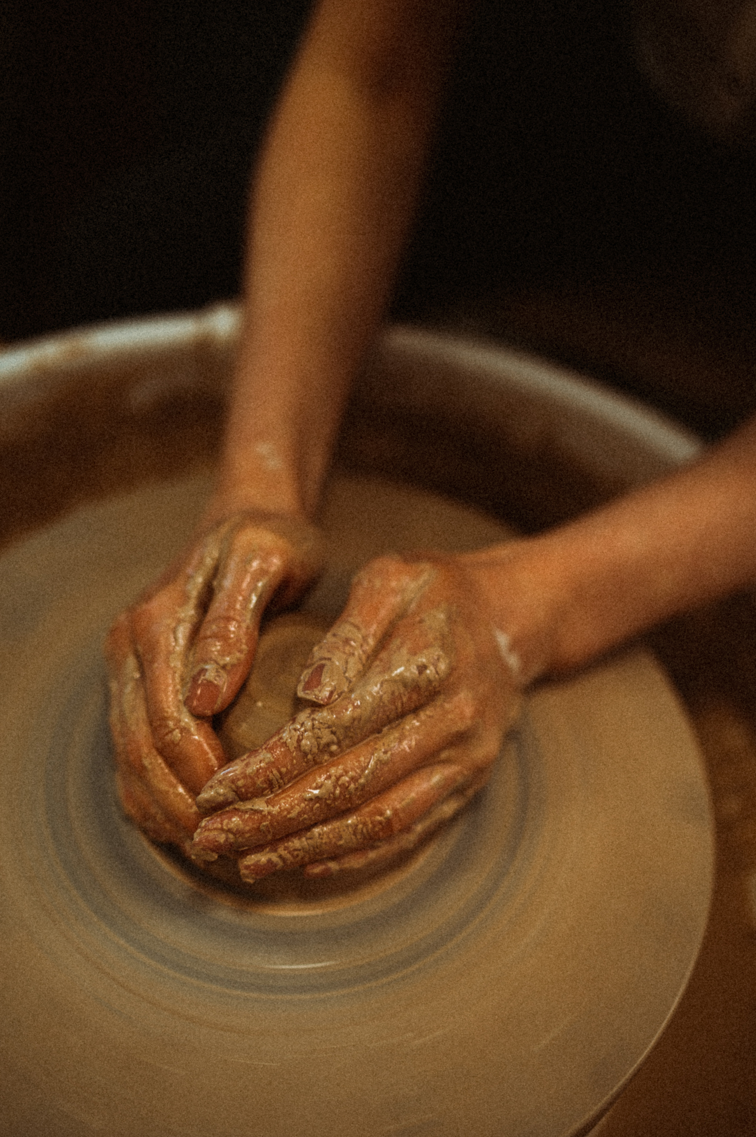 Лена+Петя лав стори гончарная мастерская. Фотограф ПИТЕР СПБ Надежда Баранова