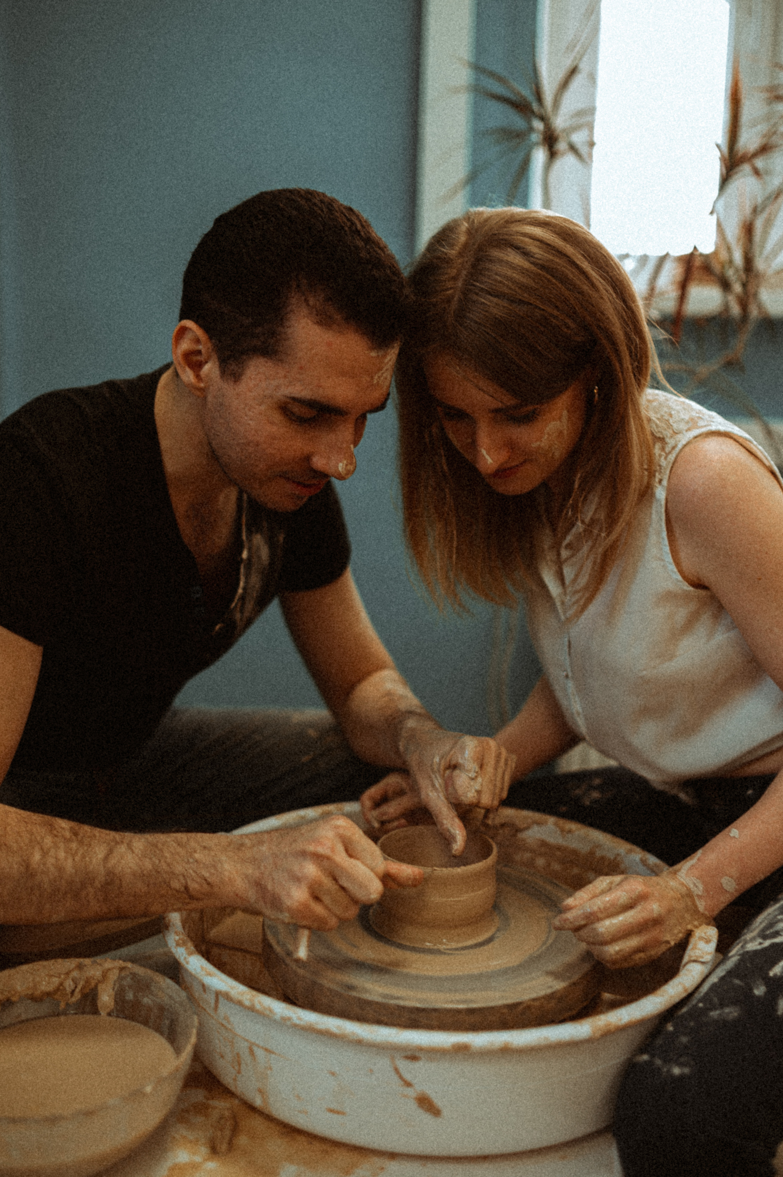 Лена+Петя лав стори гончарная мастерская. Фотограф ПИТЕР СПБ Надежда Баранова