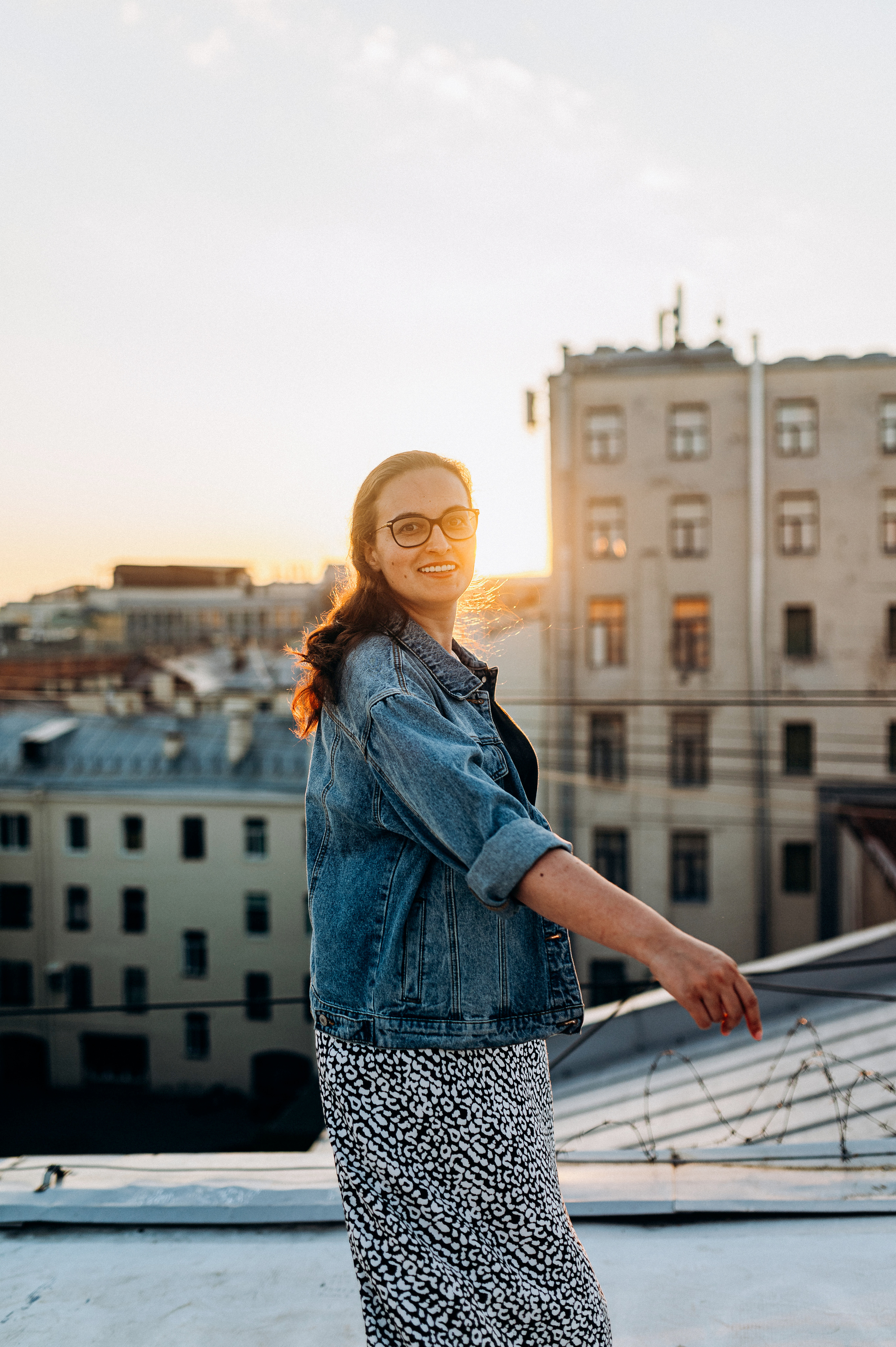 Две подруги крыша СПБ (Таня+Таня). Фотограф ПИТЕР СПБ Надежда Баранова