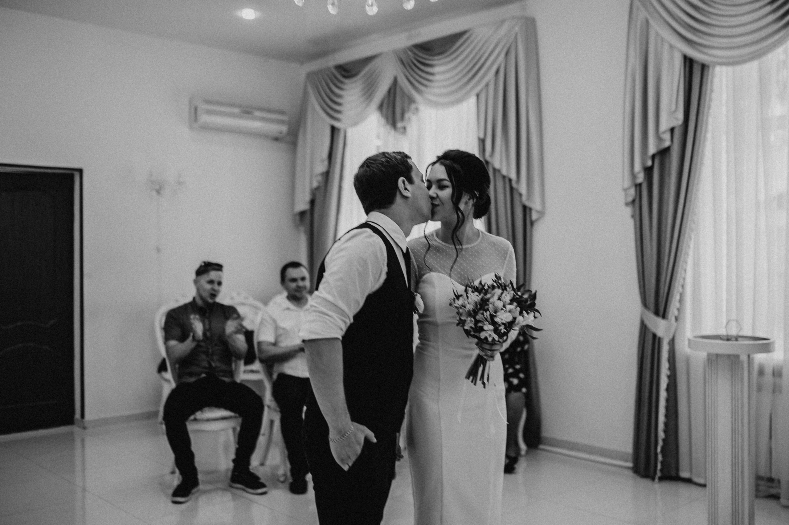 Свадьба Анастасия Сергей камерная (загс+прогулка). Фотограф ПИТЕР СПБ Надежда Баранова