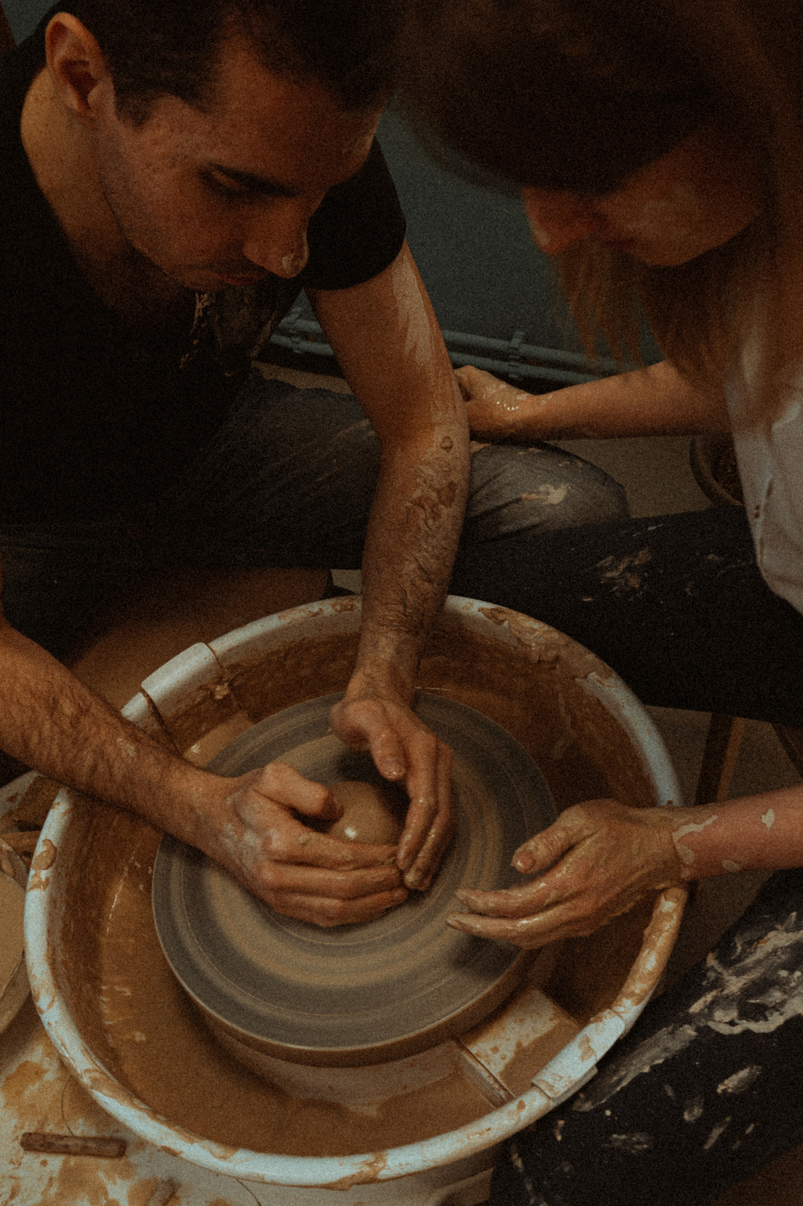 Лена+Петя лав стори гончарная мастерская. Фотограф ПИТЕР СПБ Надежда Баранова