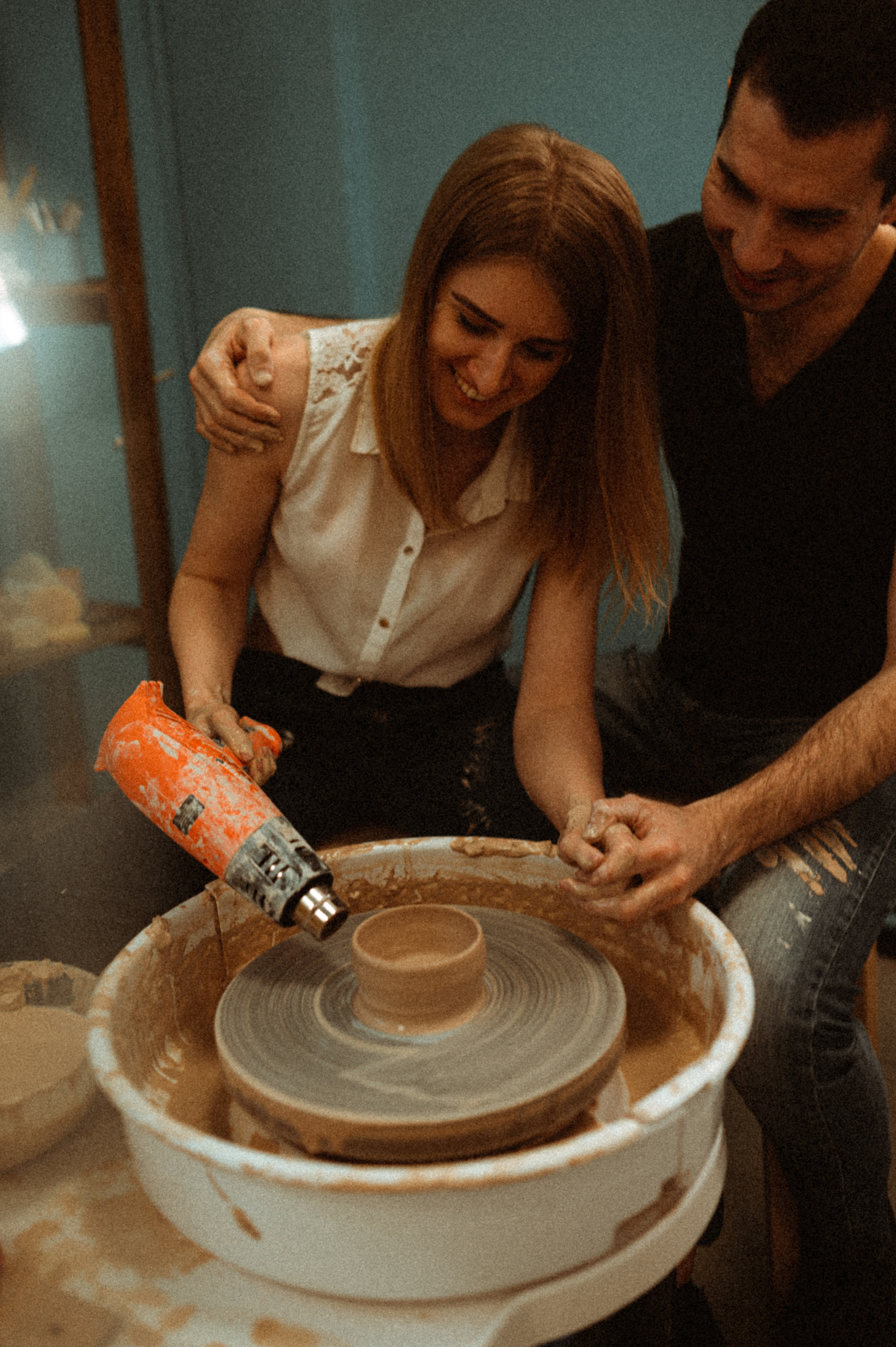 Лена+Петя лав стори гончарная мастерская. Фотограф ПИТЕР СПБ Надежда Баранова