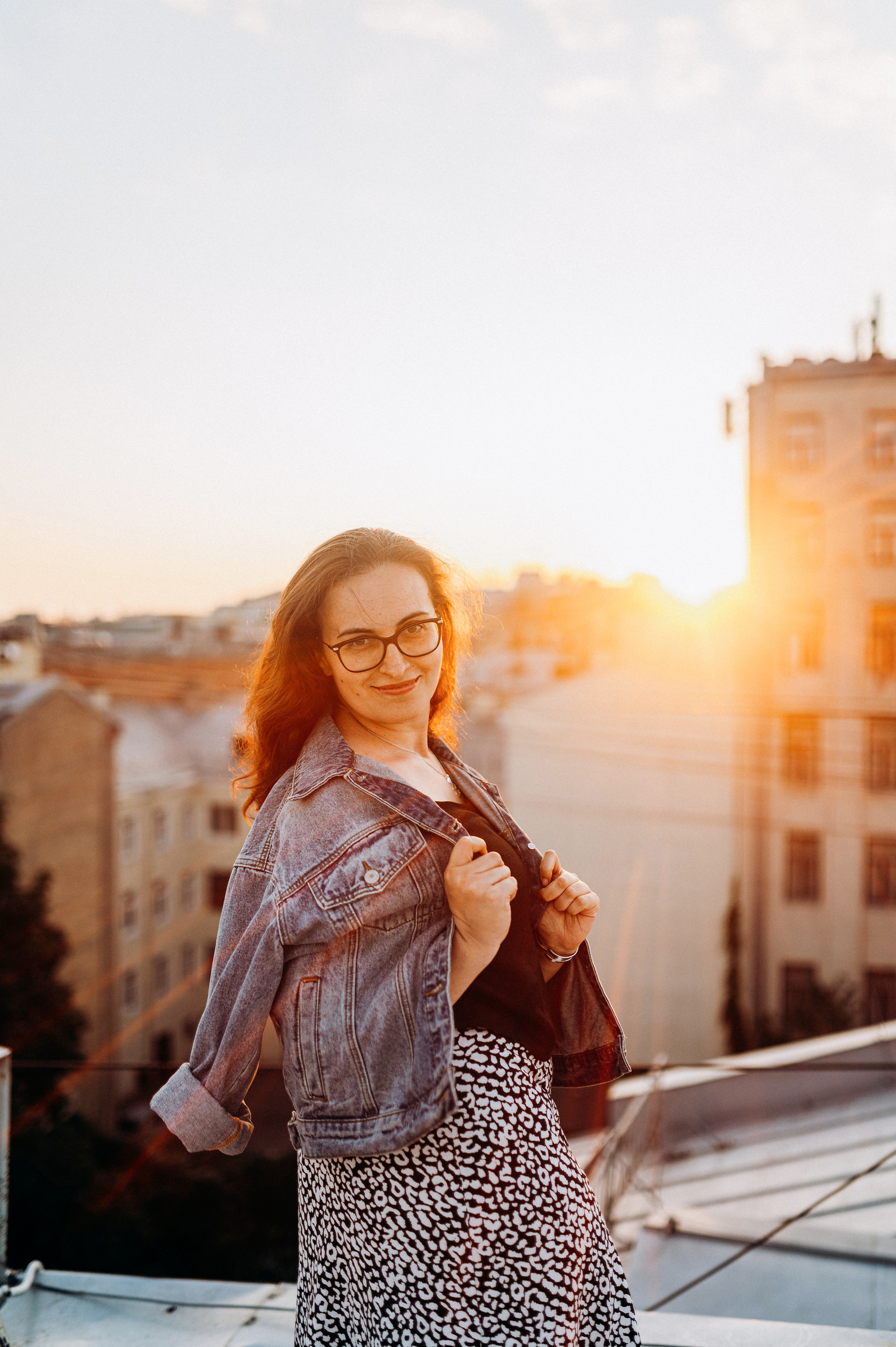 Две подруги крыша СПБ (Таня+Таня). Фотограф ПИТЕР СПБ Надежда Баранова