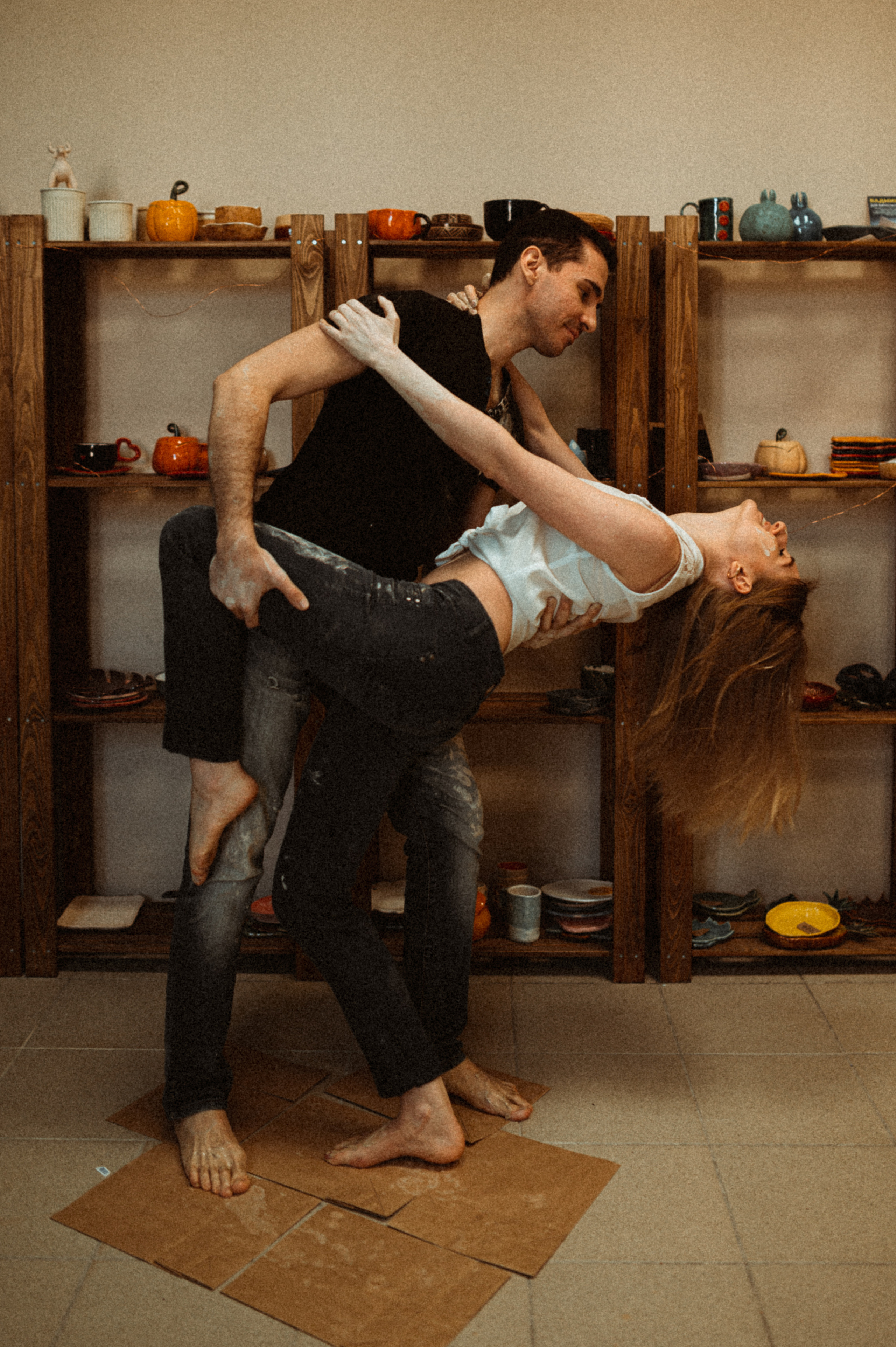 Лена+Петя лав стори гончарная мастерская. Фотограф ПИТЕР СПБ Надежда Баранова