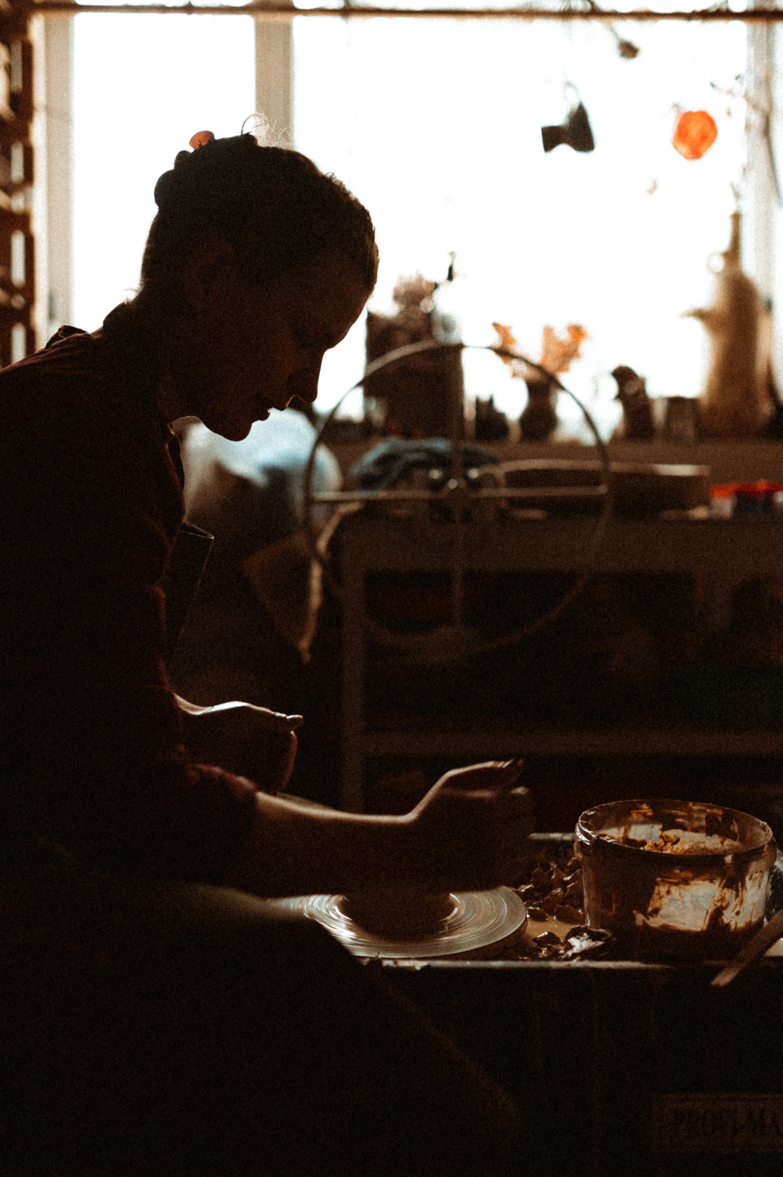 Аня художник-керамист. Фотограф ПИТЕР СПБ Надежда Баранова